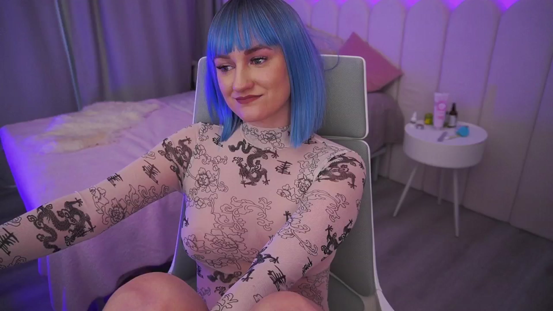 Gallery image thumbnail from Ice_Kitty_'s myfreecams stream on, 04/21/2024, 06:14 image 12 of 20