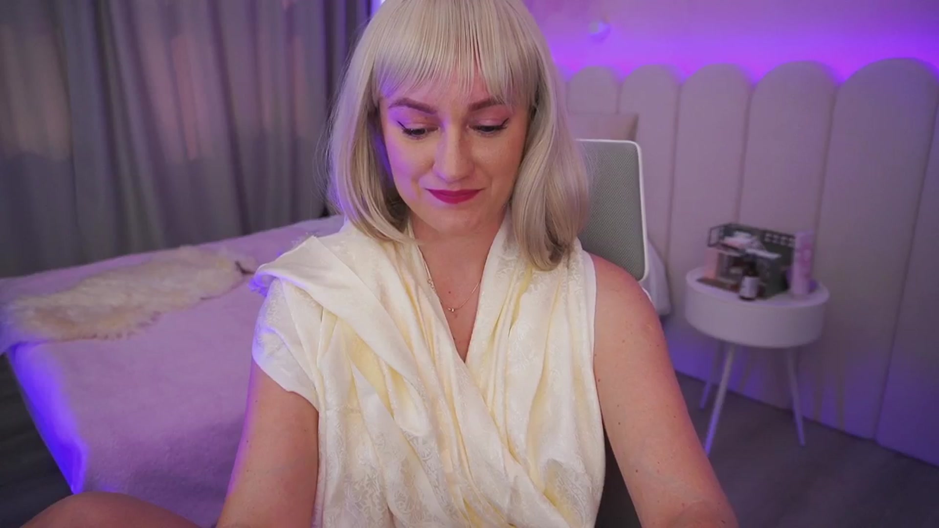 Gallery image thumbnail from Ice_Kitty_'s myfreecams stream on, 05/14/2024, 04:36 image 7 of 20