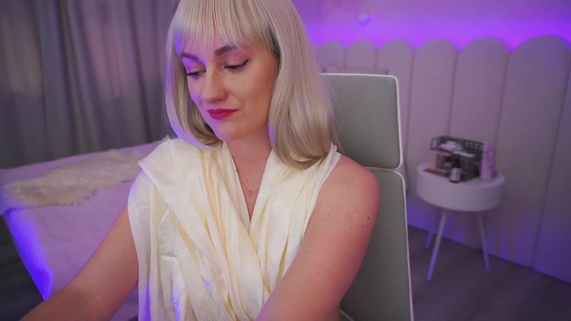 Gallery image thumbnail from Ice_Kitty_'s myfreecams stream on, 05/14/2024, 04:36 image 9 of 20