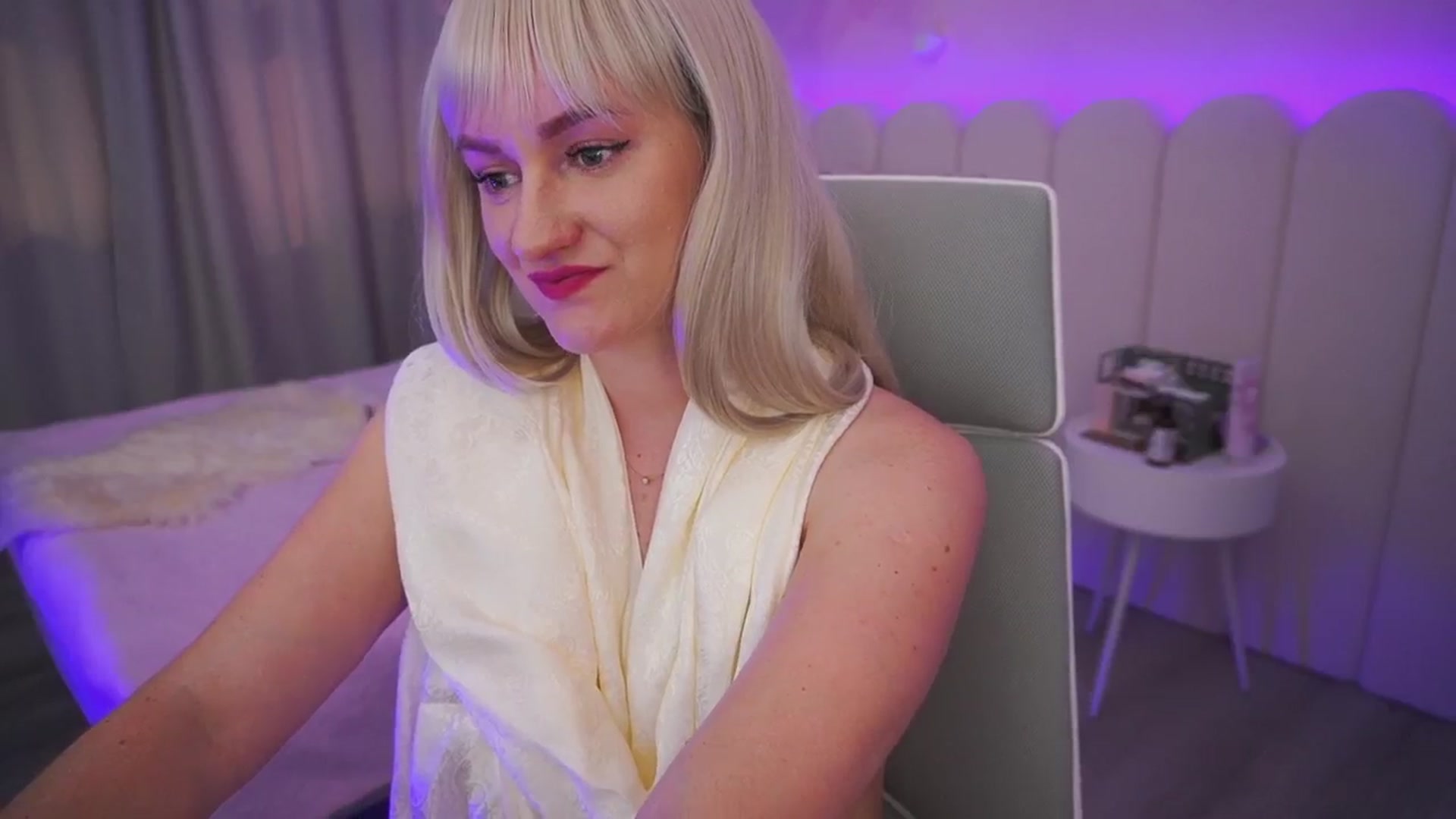 Gallery image thumbnail from Ice_Kitty_'s myfreecams stream on, 05/14/2024, 04:36 image 12 of 20