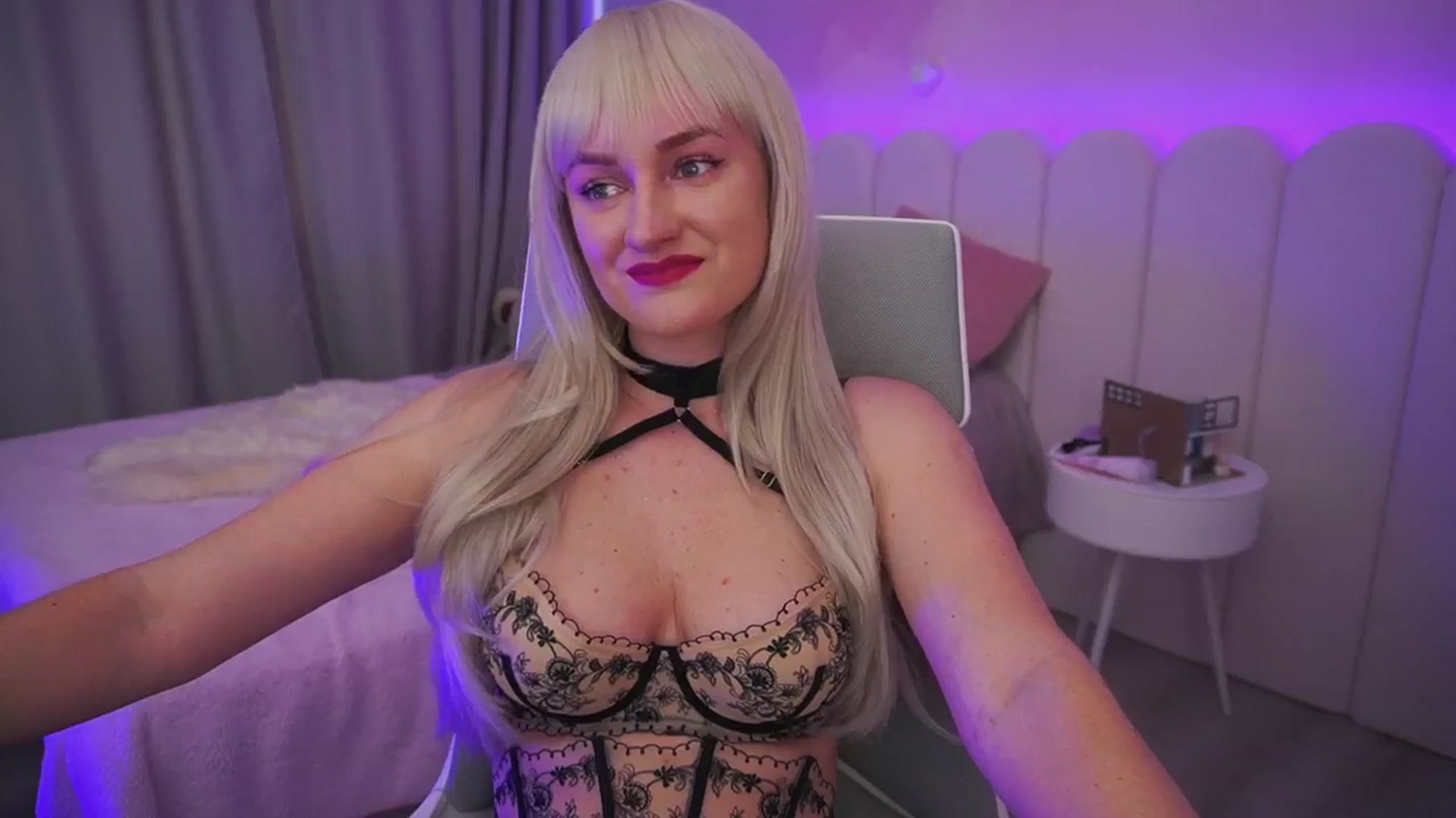 Gallery image thumbnail from Ice_Kitty_'s myfreecams stream on, 05/21/2024, 05:31 image 4 of 20