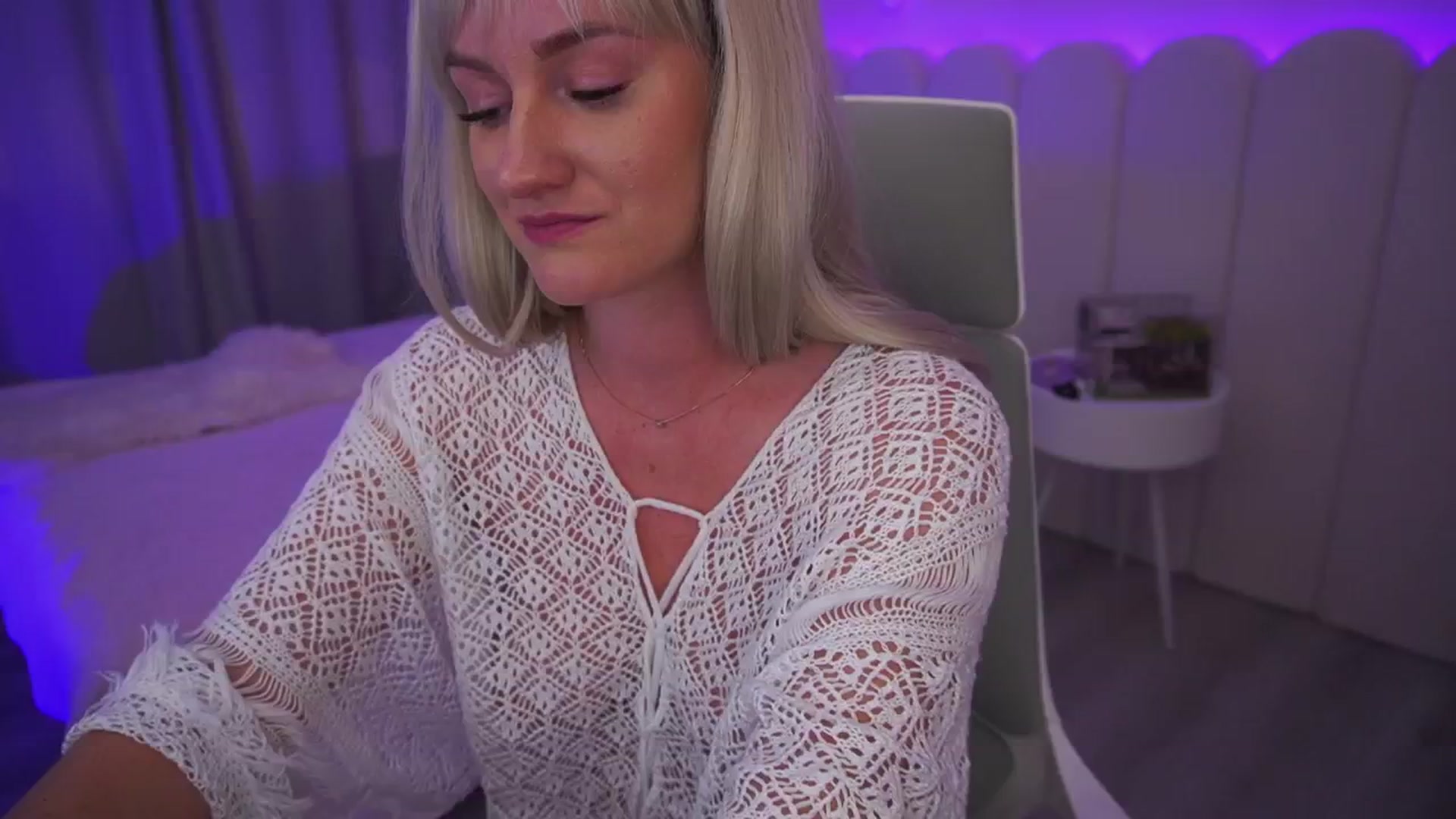 Gallery image thumbnail from Ice_Kitty_'s myfreecams stream on, 06/16/2024, 05:21 image 16 of 20