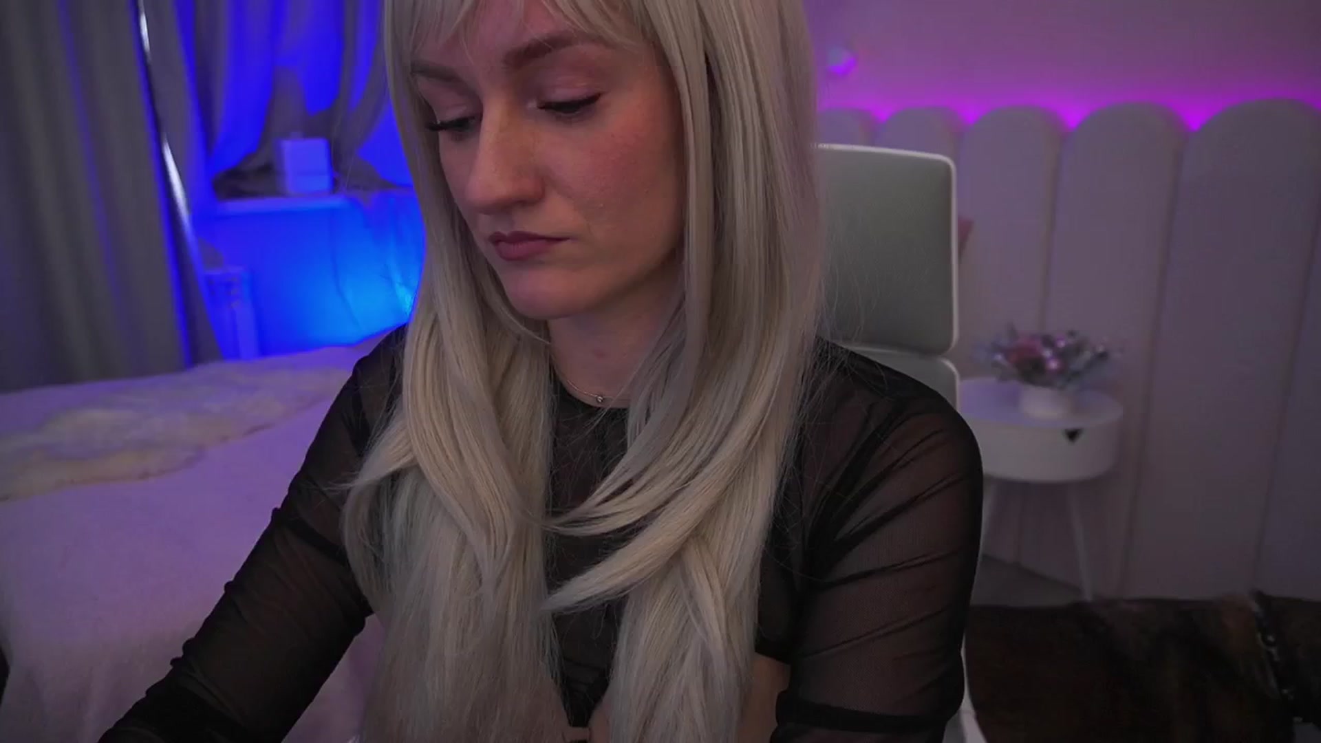 Gallery image thumbnail from Ice_Kitty_'s myfreecams stream on, 12/18/2024, 05:38 image 16 of 20
