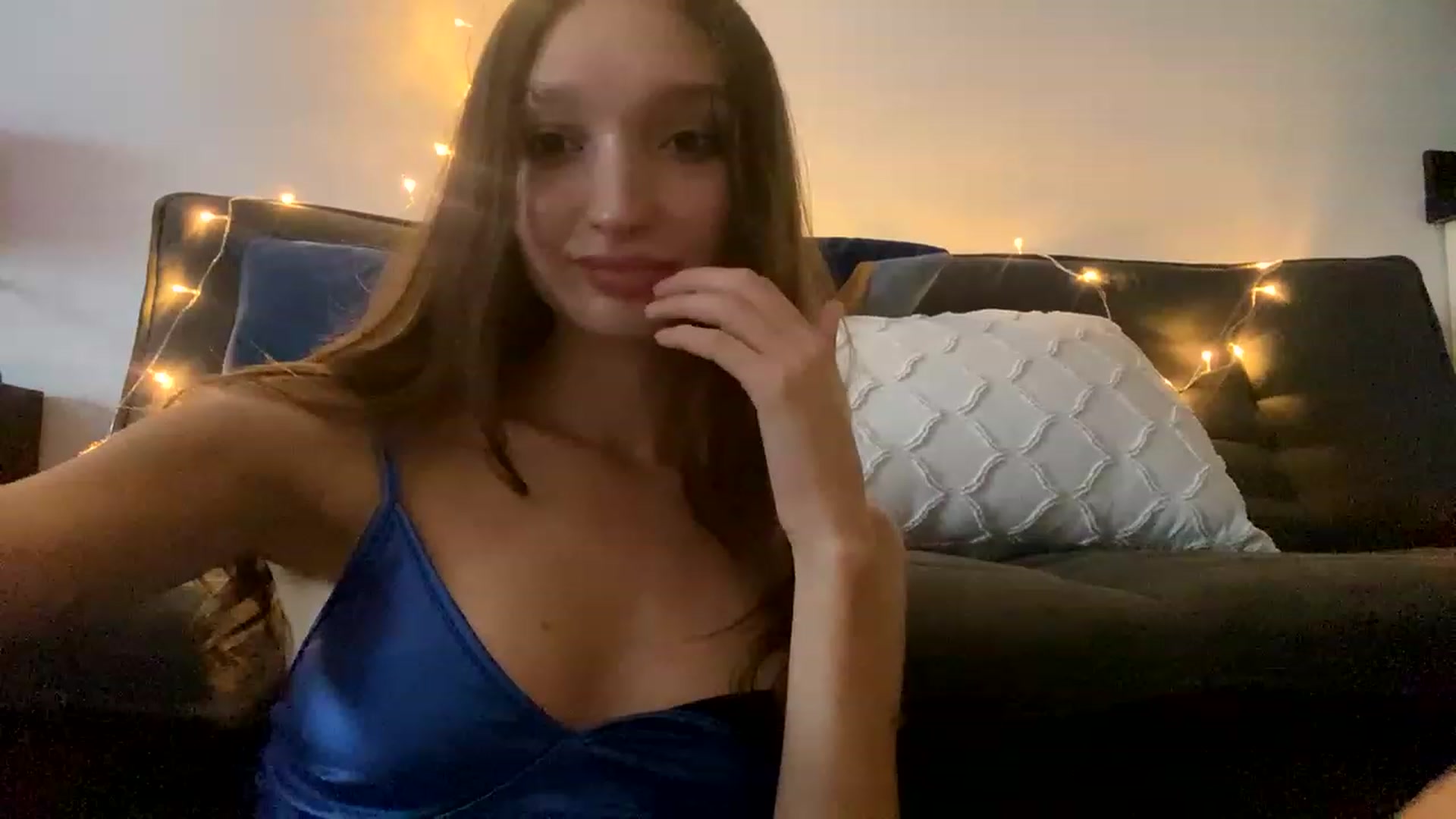 Gallery image thumbnail from Ice_Petal's myfreecams stream on, 11/25/2022, 23:15 image 6 of 20