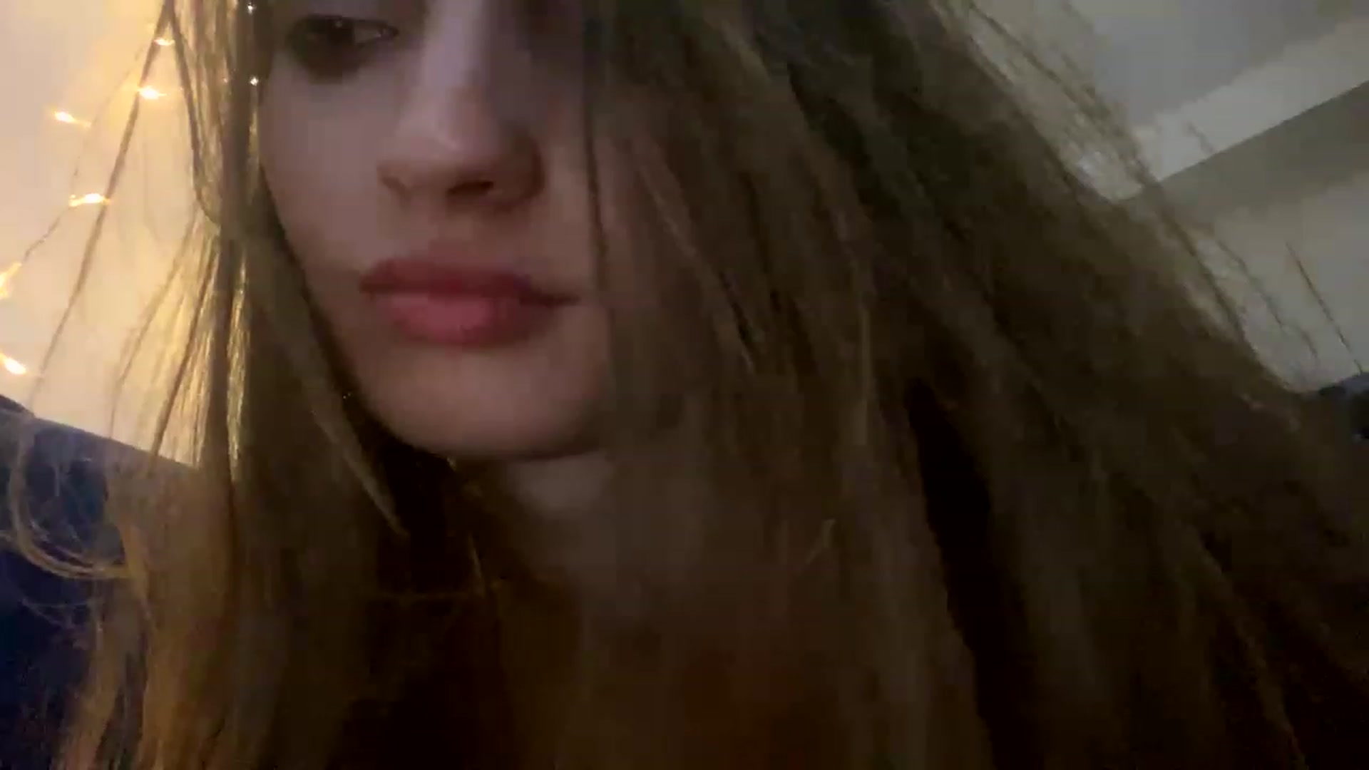 Gallery image thumbnail from Ice_Petal's myfreecams stream on, 11/29/2022, 01:54 image 17 of 20
