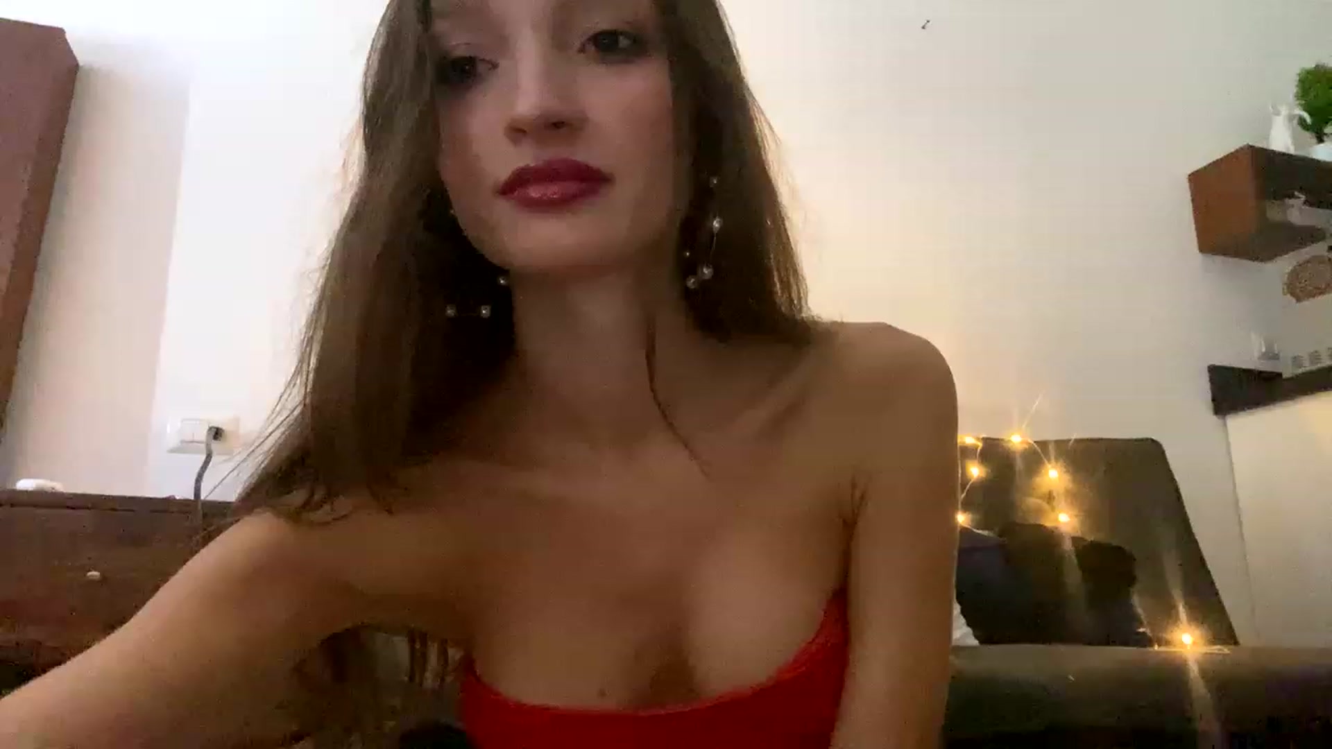 Gallery image thumbnail from Ice_Petal's myfreecams stream on, 12/22/2022, 16:45 image 3 of 20