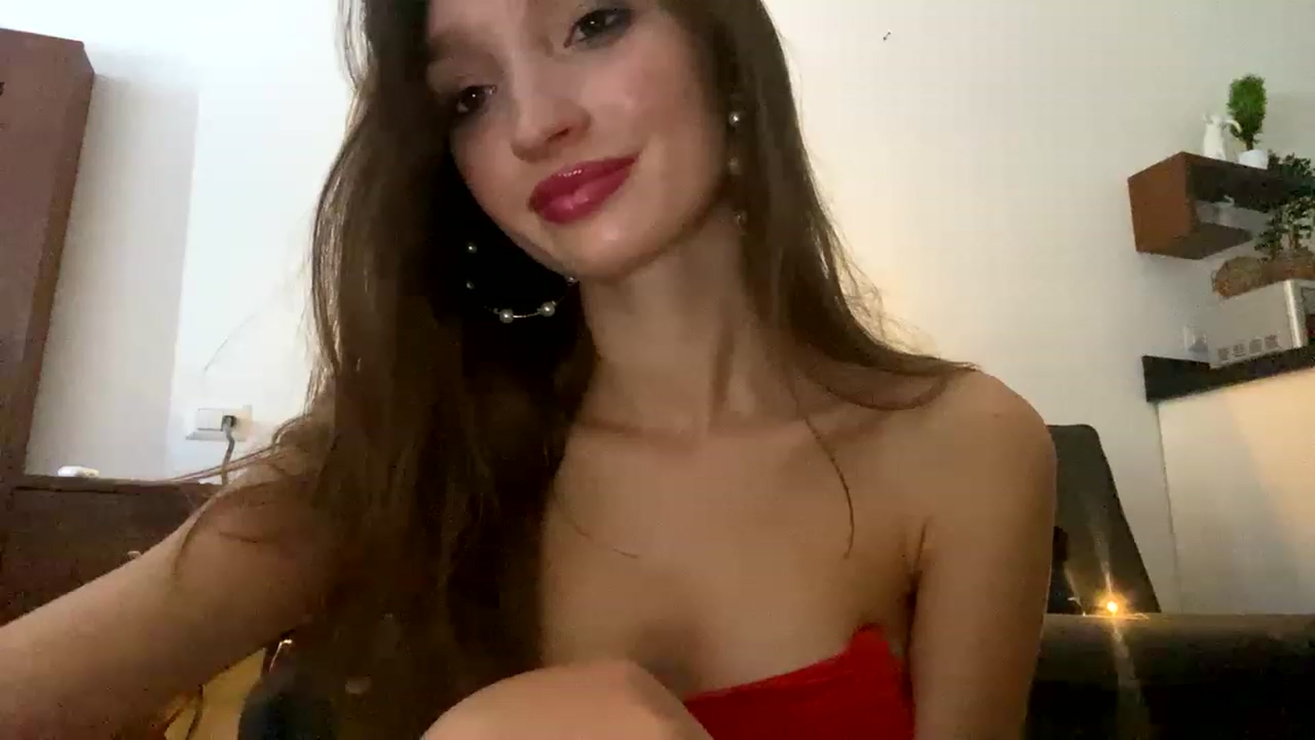 Gallery image thumbnail from Ice_Petal's myfreecams stream on, 12/22/2022, 17:19 image 6 of 20
