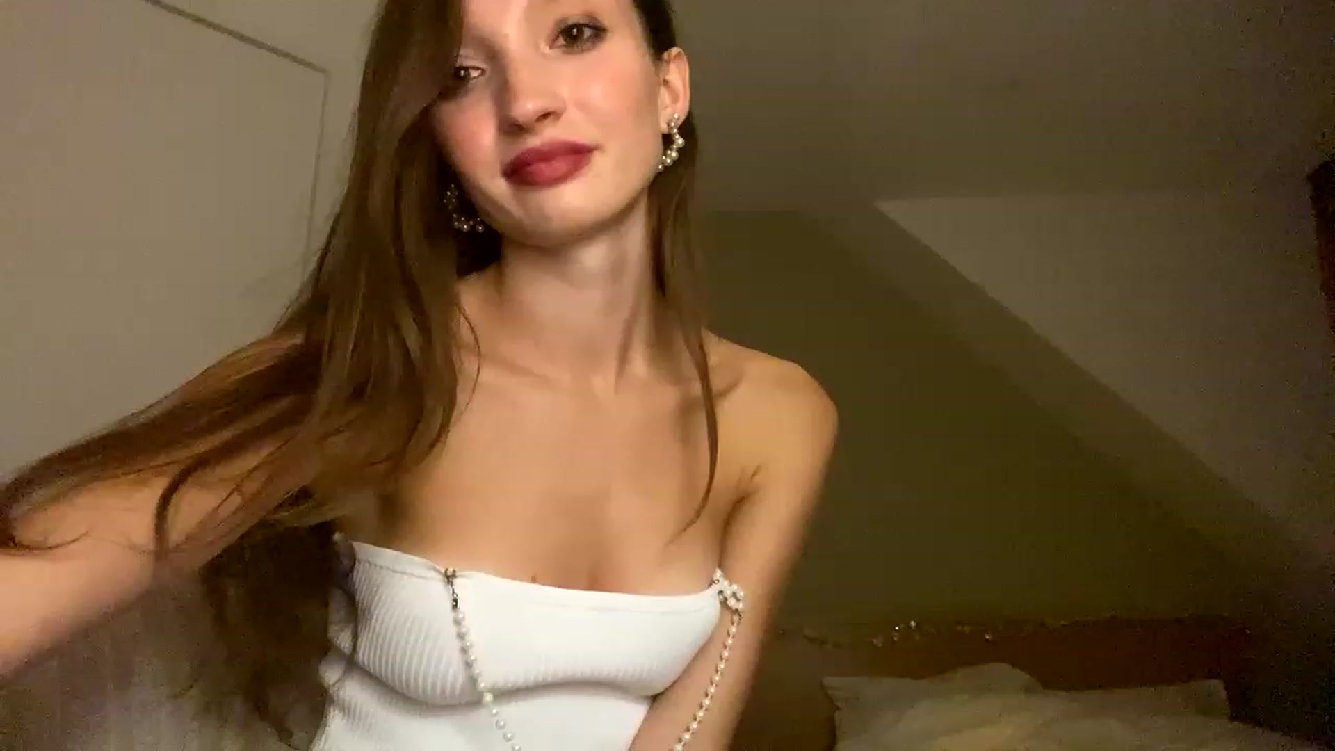 Gallery image thumbnail from Ice_Petal's myfreecams stream on, 12/28/2022, 17:12 image 7 of 20