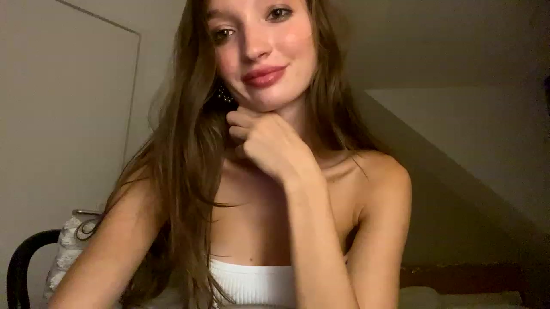 Gallery image thumbnail from Ice_Petal's myfreecams stream on, 12/28/2022, 23:10 image 4 of 20