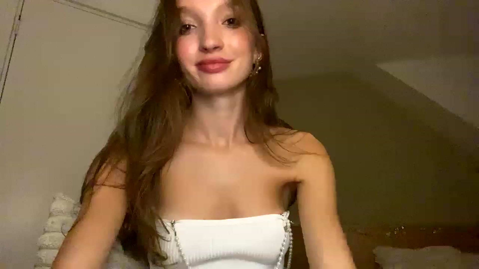 Gallery image thumbnail from Ice_Petal's myfreecams stream on, 12/29/2022, 24:24 image 2 of 20