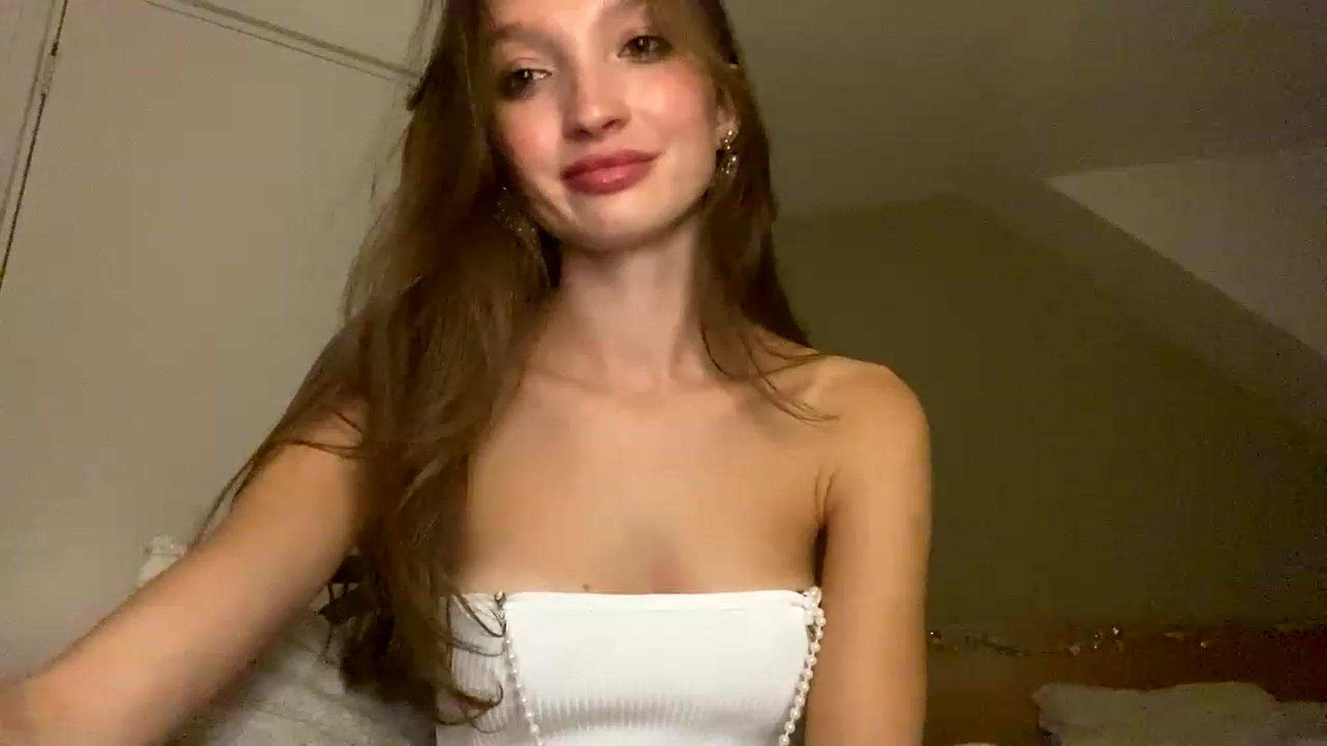 Gallery image thumbnail from Ice_Petal's myfreecams stream on, 12/29/2022, 24:24 image 1 of 20