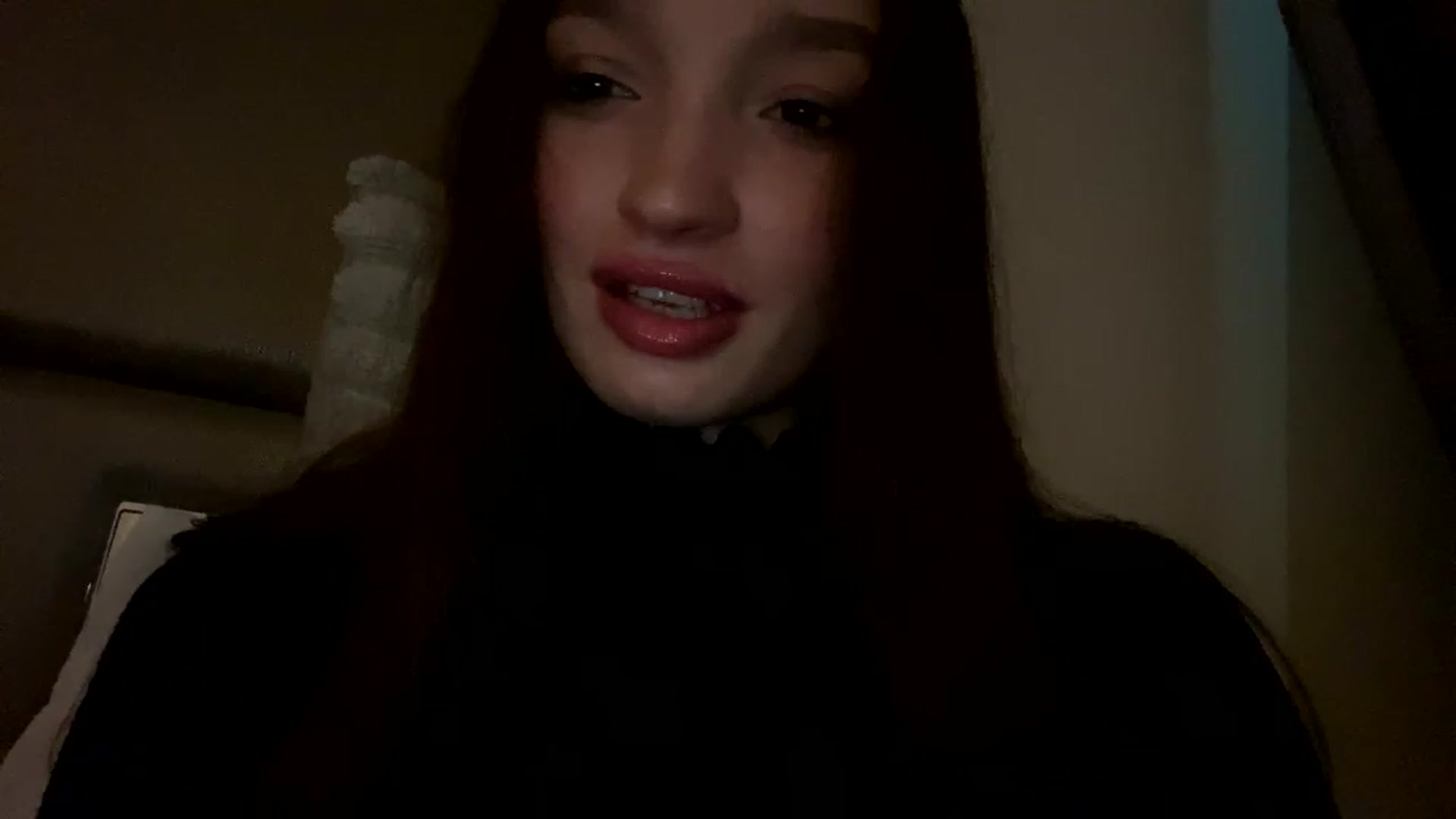 Gallery image thumbnail from Ice_Petal's myfreecams stream on, 01/05/2023, 13:39 image 3 of 20