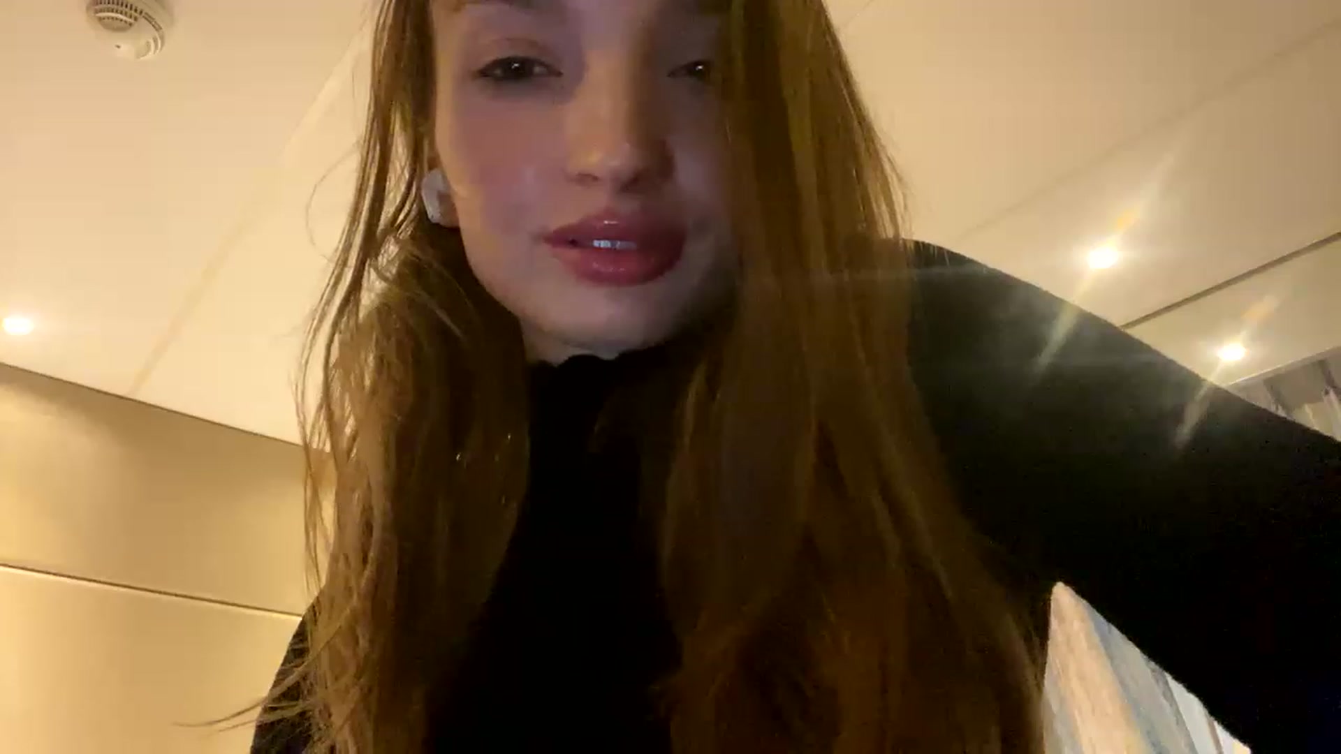 Gallery image thumbnail from Ice_Petal's myfreecams stream on, 01/09/2023, 15:59 image 13 of 20