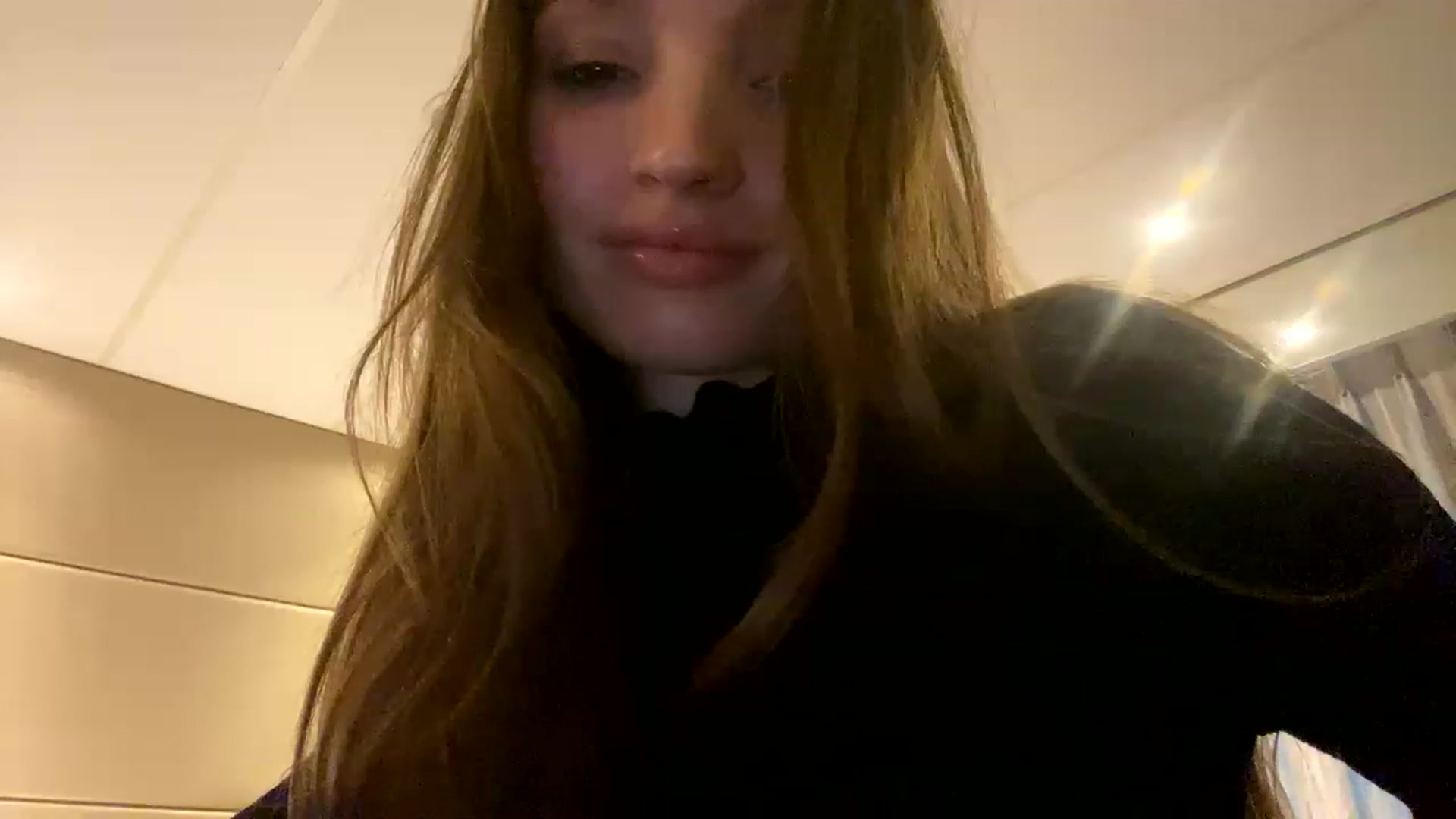 Gallery image thumbnail from Ice_Petal's myfreecams stream on, 01/09/2023, 19:08 image 4 of 20