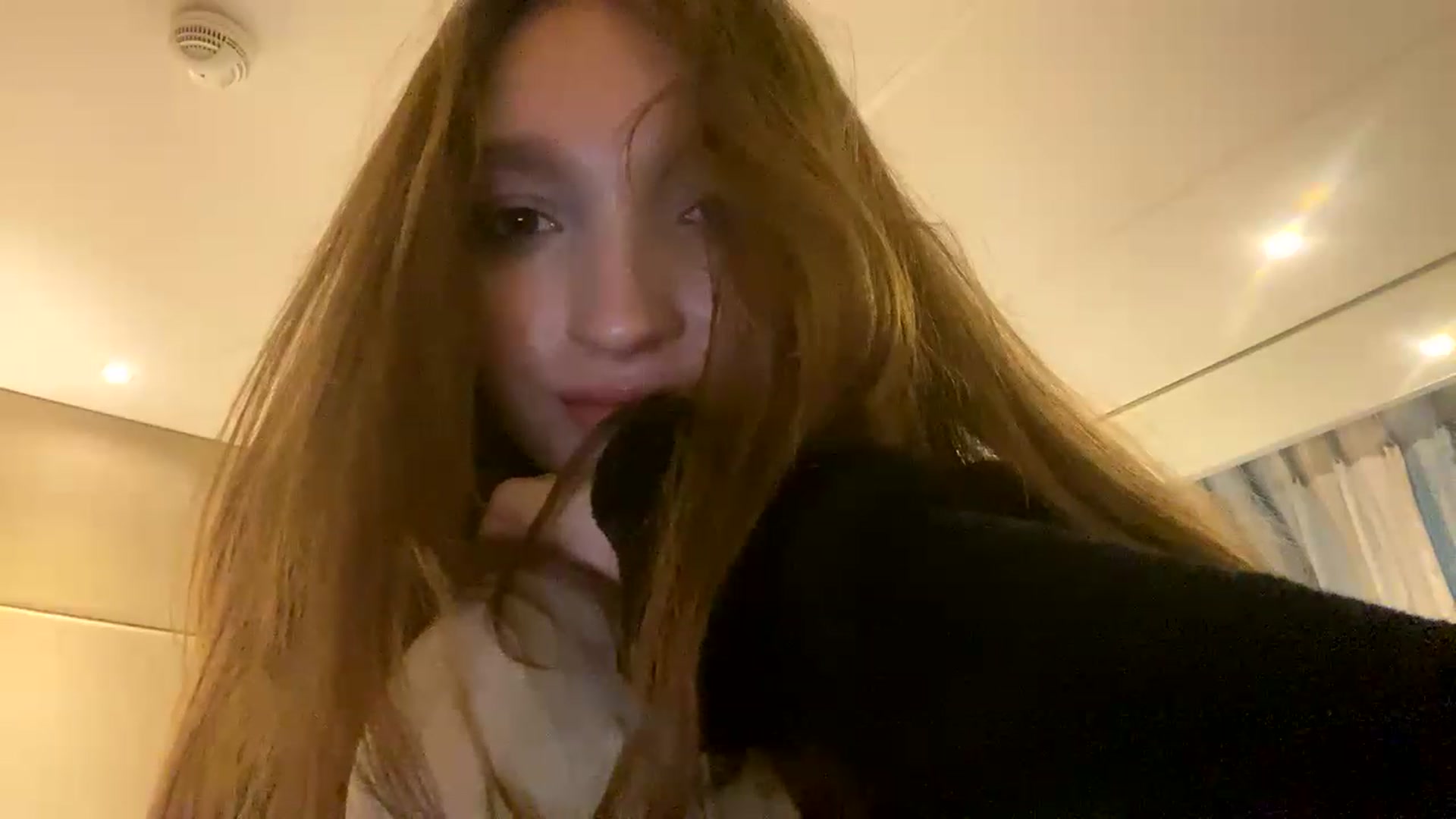 Gallery image thumbnail from Ice_Petal's myfreecams stream on, 01/10/2023, 09:58 image 19 of 20