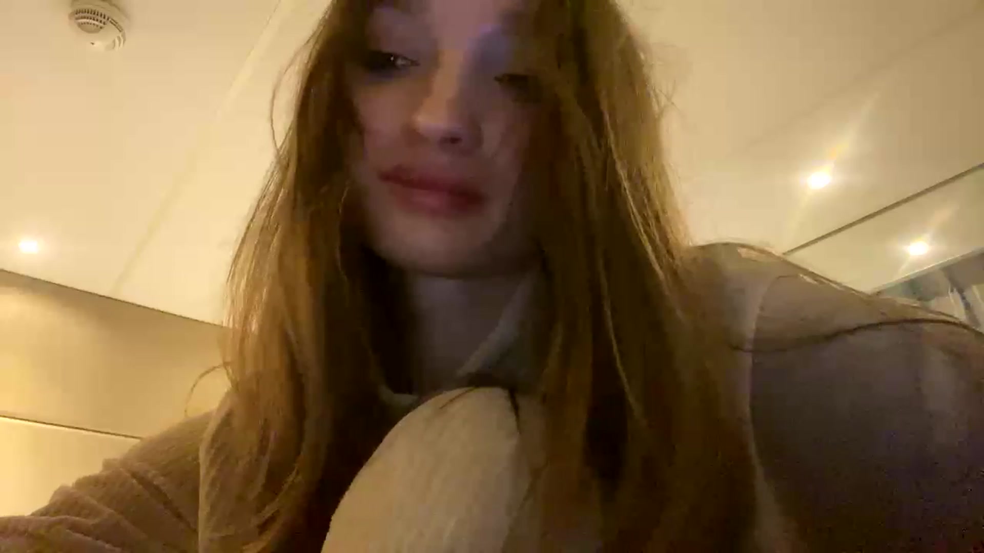 Gallery image thumbnail from Ice_Petal's myfreecams stream on, 01/15/2023, 15:48 image 12 of 20