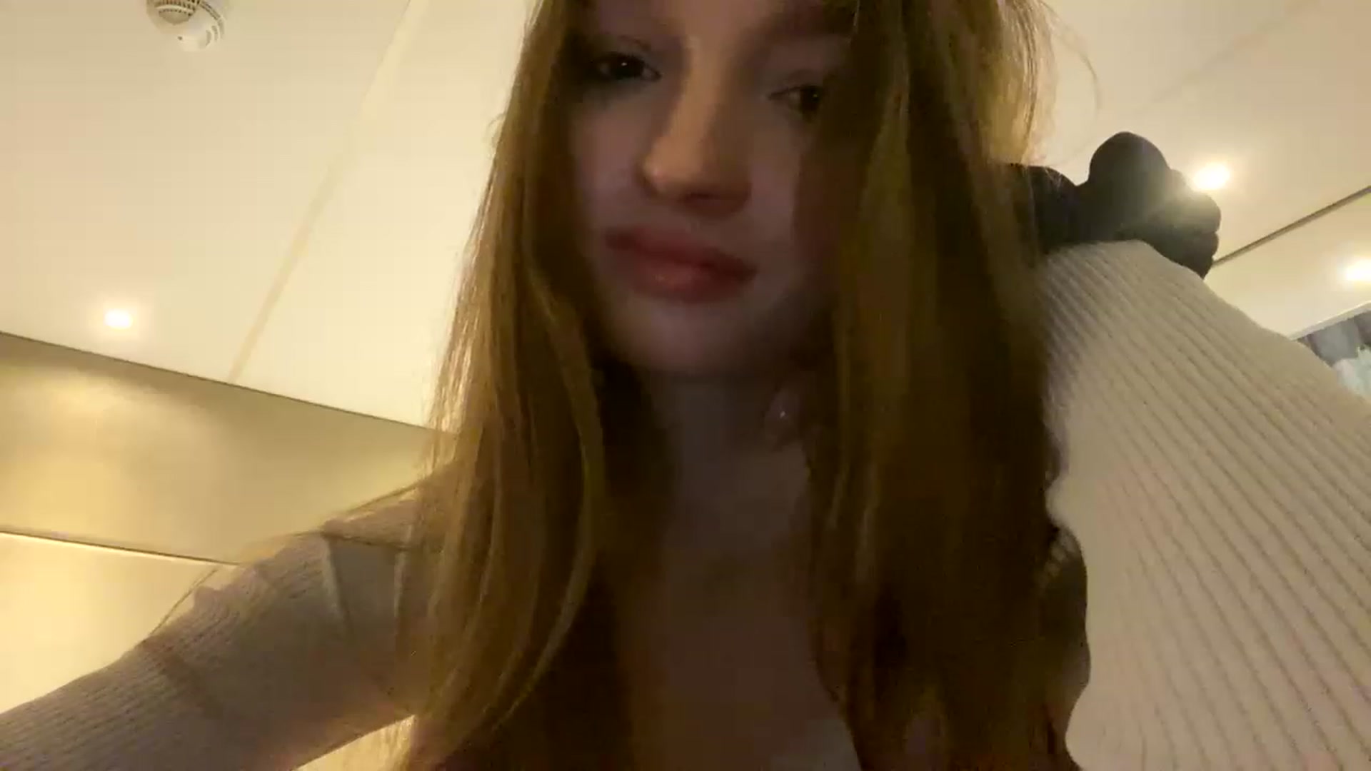 Gallery image thumbnail from Ice_Petal's myfreecams stream on, 01/18/2023, 14:53 image 7 of 20