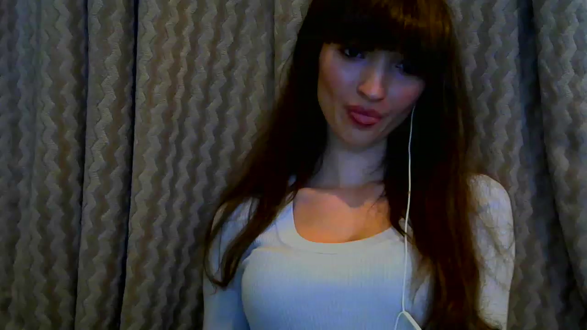 Gallery image thumbnail from Ice_Petal's myfreecams stream on, 04/01/2023, 15:22 image 15 of 20