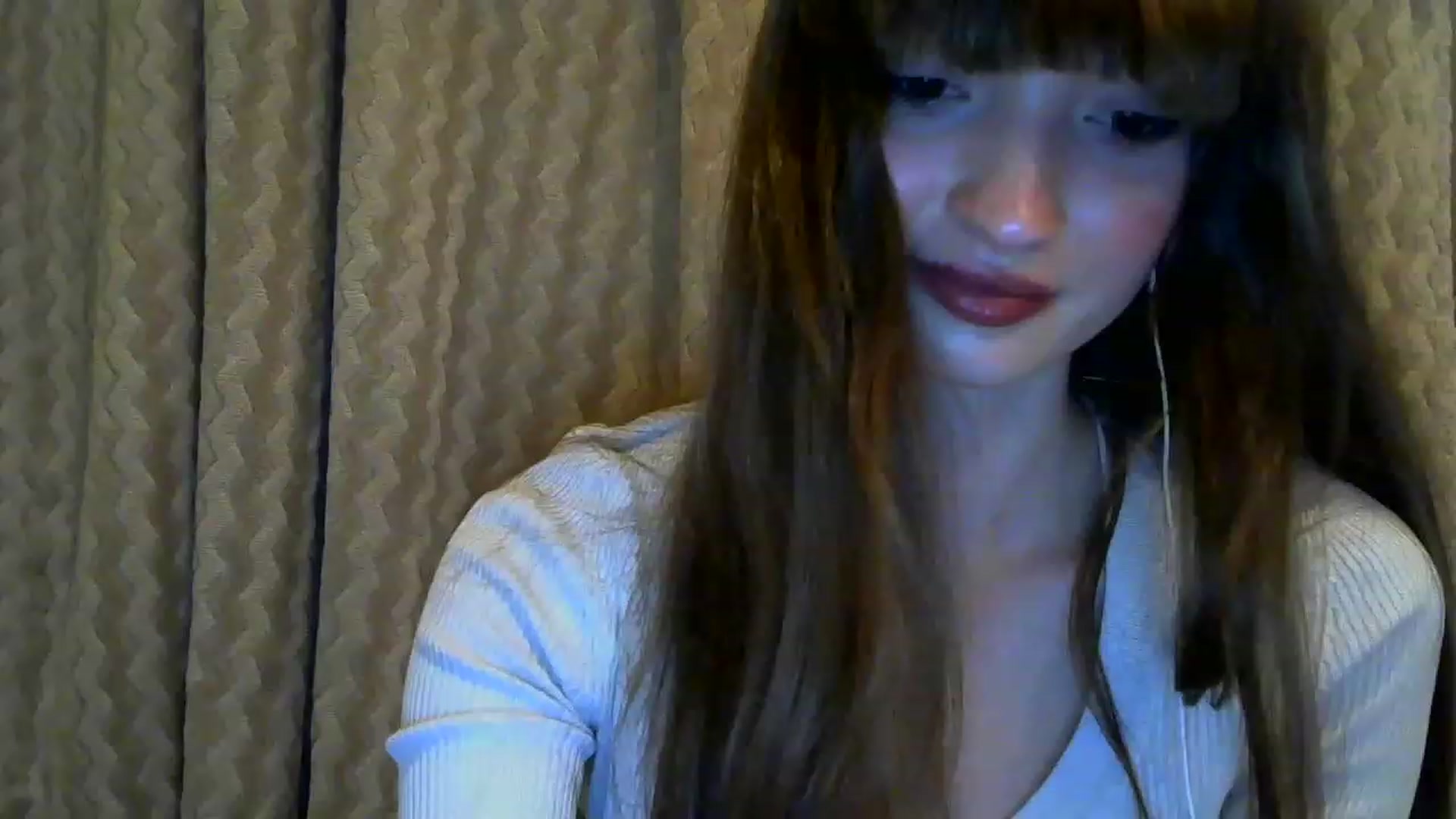 Gallery image thumbnail from Ice_Petal's myfreecams stream on, 04/01/2023, 17:22 image 12 of 20
