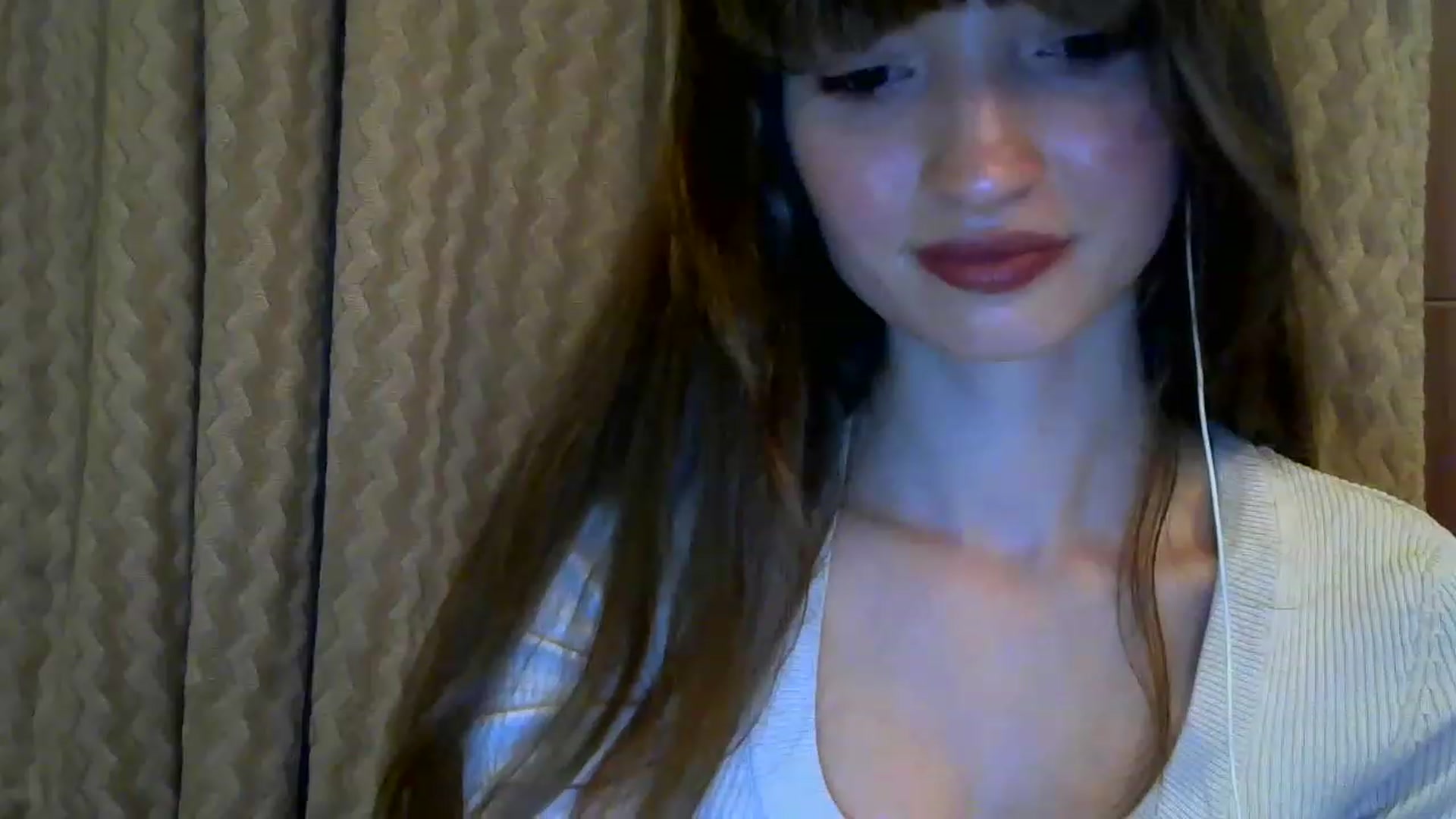 Gallery image thumbnail from Ice_Petal's myfreecams stream on, 04/01/2023, 17:22 image 16 of 20