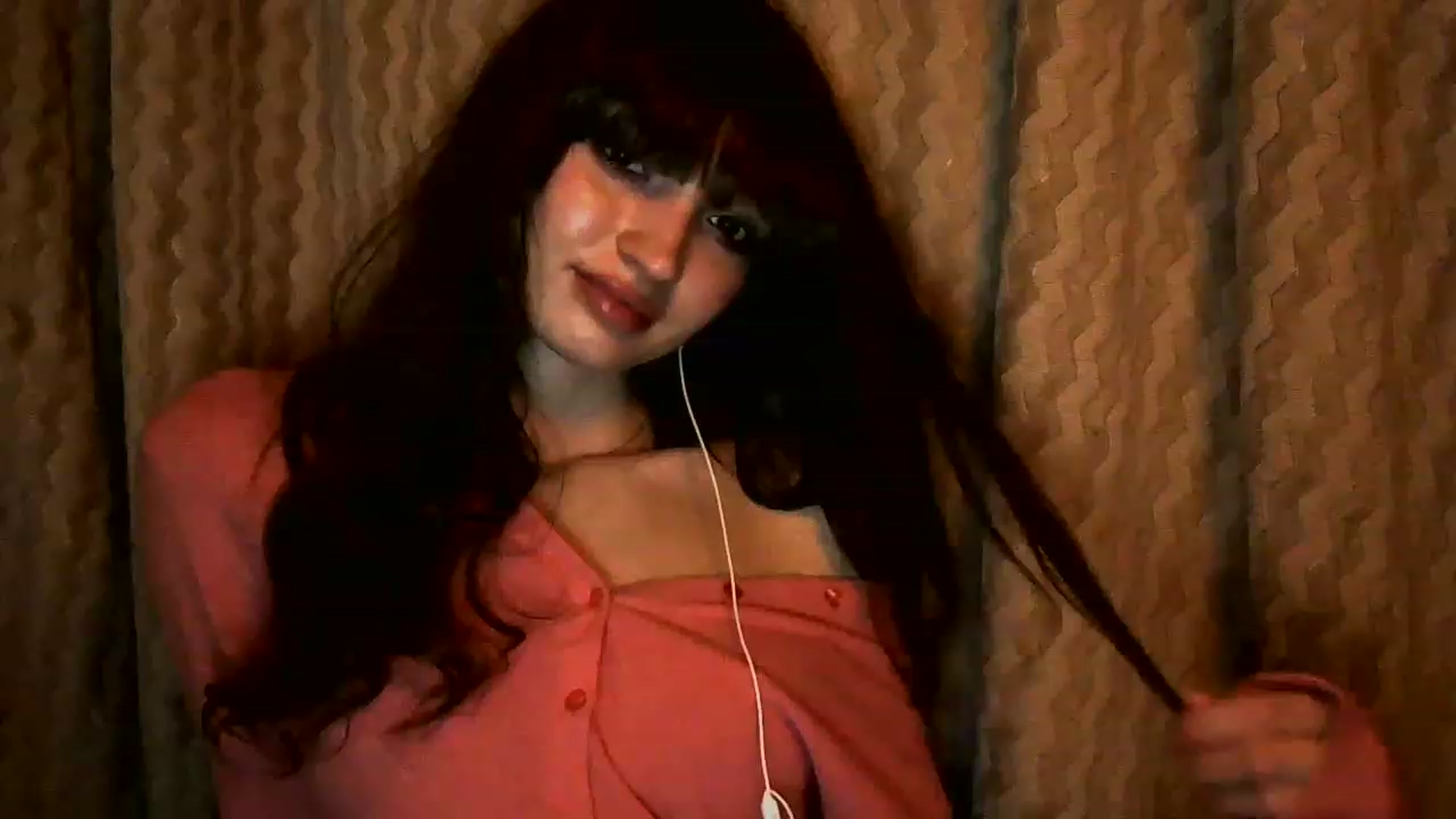 Gallery image thumbnail from Ice_Petal's myfreecams stream on, 04/03/2023, 16:24 image 3 of 20