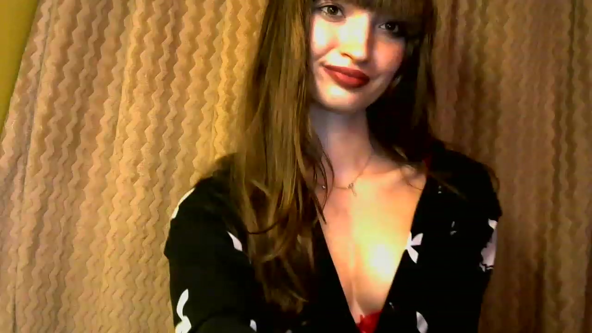 Gallery image thumbnail from Ice_Petal's myfreecams stream on, 04/12/2023, 19:01 image 2 of 20