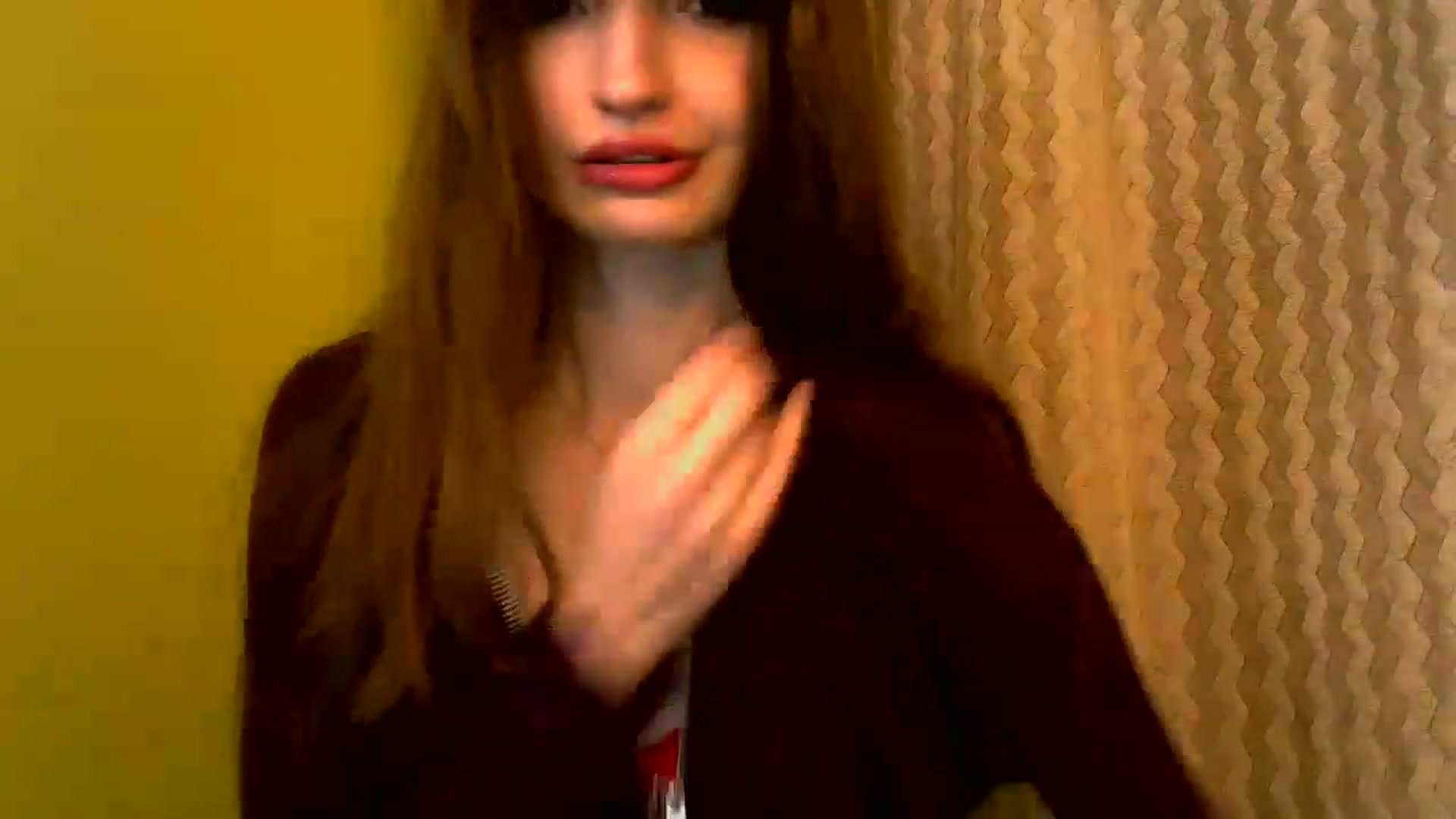 Gallery image thumbnail from Ice_Petal's myfreecams stream on, 04/17/2023, 13:34 image 14 of 20
