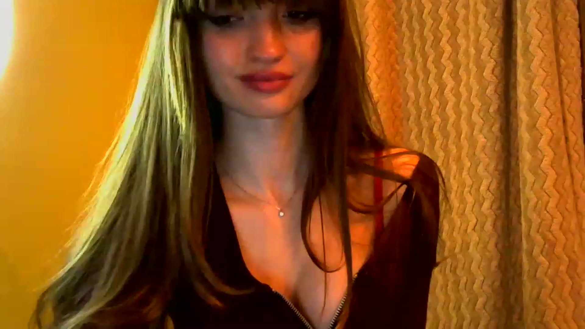 Gallery image thumbnail from Ice_Petal's myfreecams stream on, 04/17/2023, 20:46 image 5 of 20