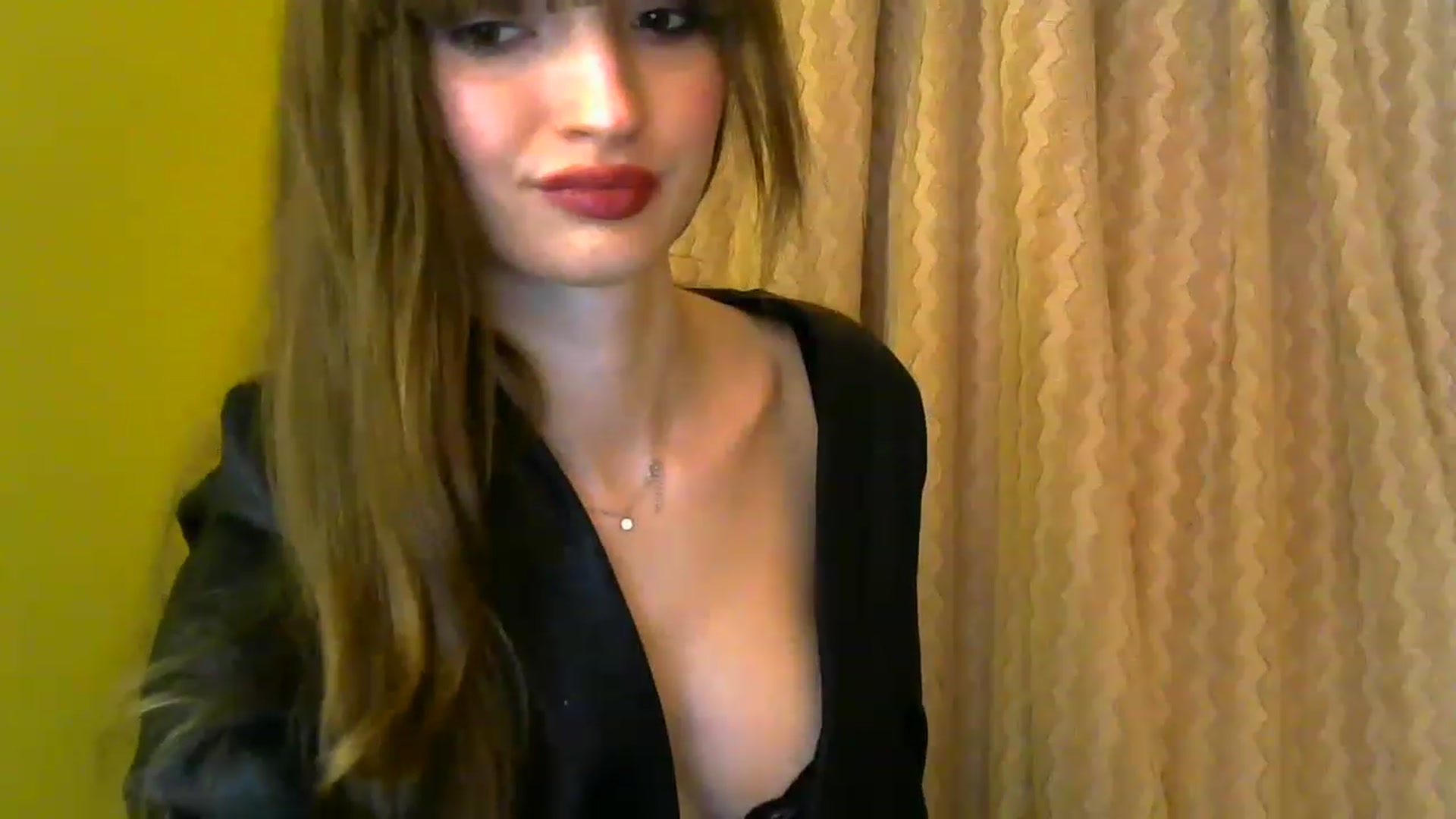 Gallery image thumbnail from Ice_Petal's myfreecams stream on, 04/19/2023, 12:57 image 16 of 20