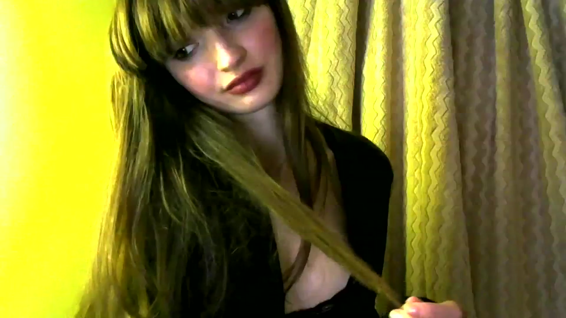 Gallery image thumbnail from Ice_Petal's myfreecams stream on, 04/19/2023, 16:09 image 8 of 20