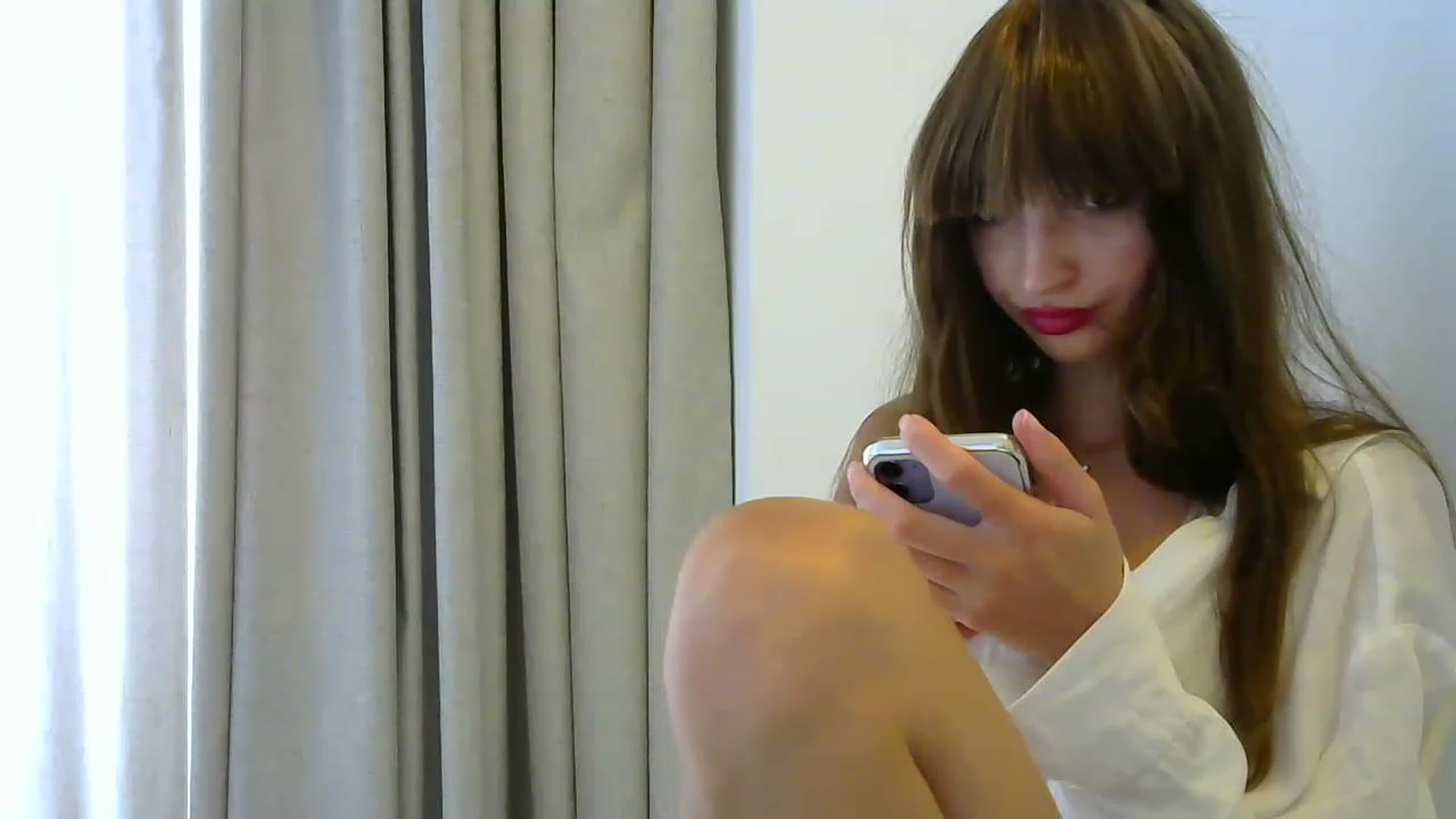 Gallery image thumbnail from Ice_Petal's myfreecams stream on, 05/16/2023, 12:18 image 6 of 20