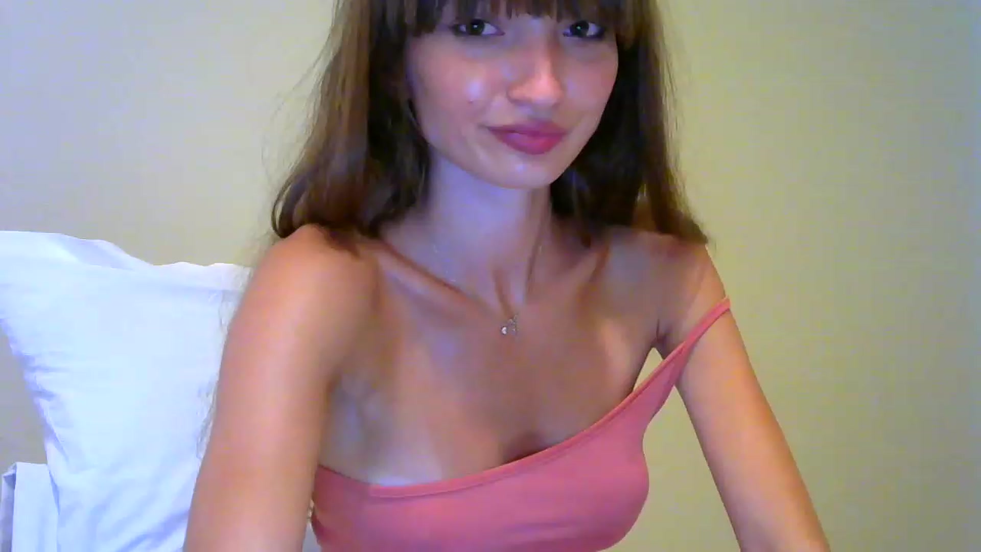 Gallery image thumbnail from Ice_Petal's myfreecams stream on, 06/08/2023, 17:46 image 2 of 20