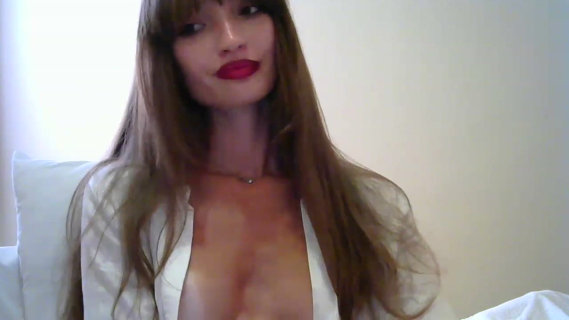 Gallery image thumbnail from Ice_Petal's myfreecams stream on, 06/19/2023, 15:34 image 14 of 20
