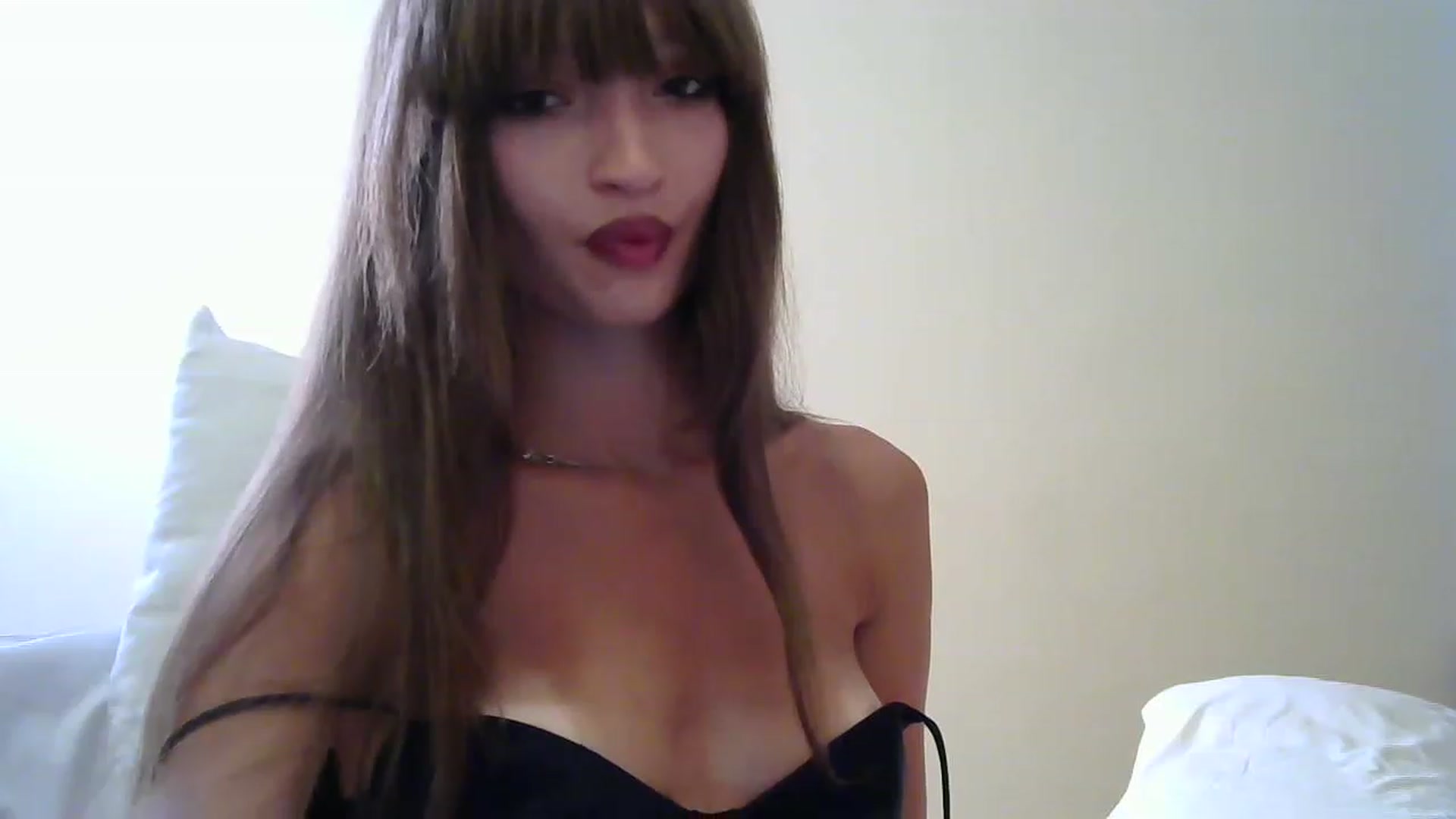 Gallery image thumbnail from Ice_Petal's myfreecams stream on, 06/25/2023, 15:18 image 19 of 20