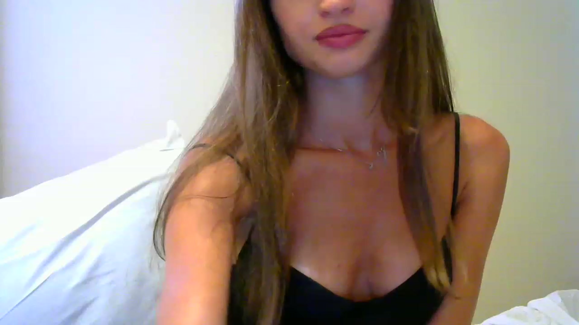 Gallery image thumbnail from Ice_Petal's myfreecams stream on, 06/26/2023, 12:28 image 16 of 20