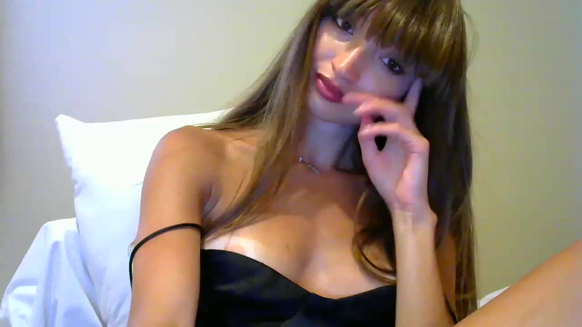 Gallery image thumbnail from Ice_Petal's myfreecams stream on, 06/26/2023, 12:28 image 4 of 20