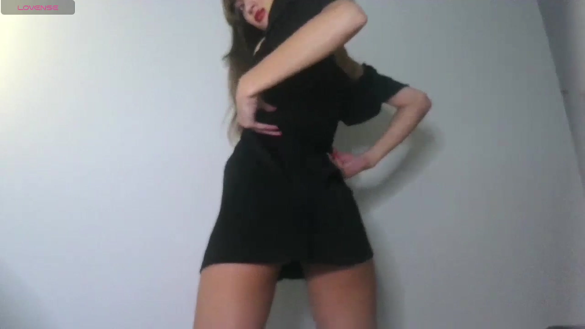 Gallery image thumbnail from Ice_Petal's myfreecams stream on, 11/16/2023, 15:50 image 4 of 20