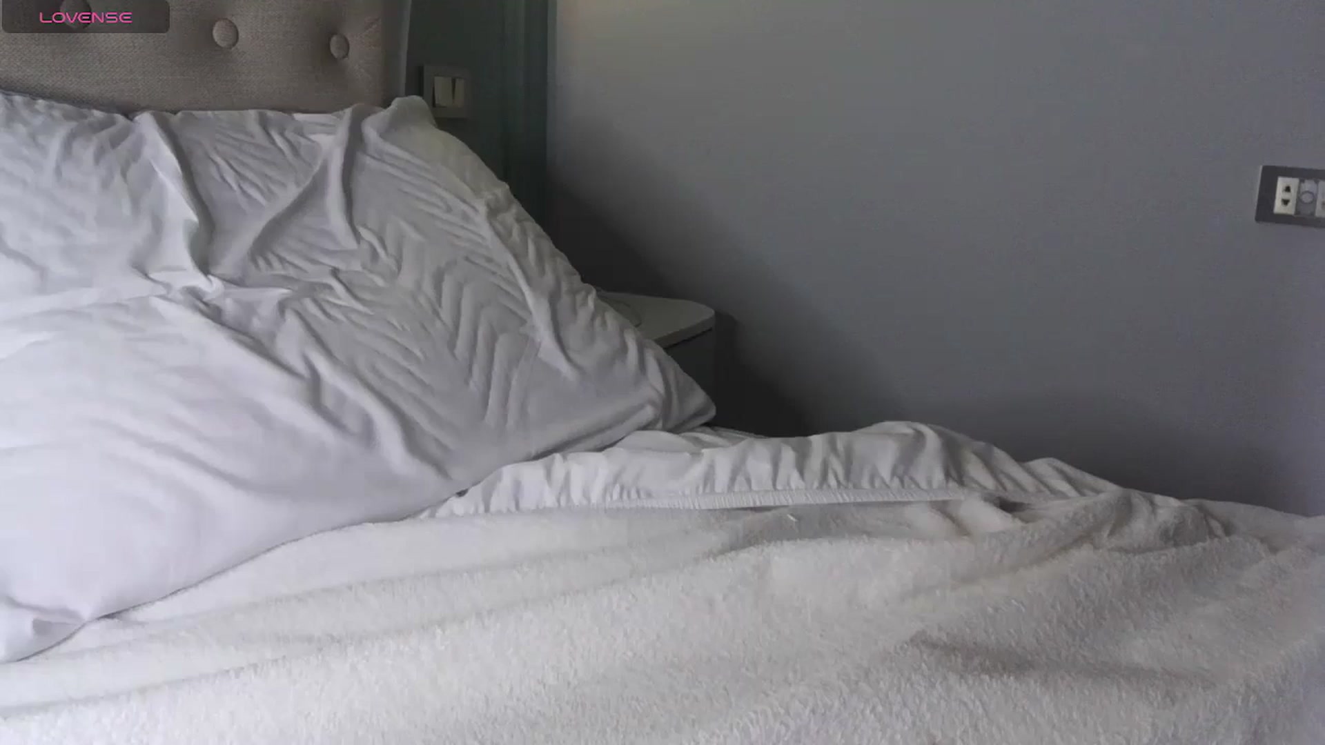 Gallery image thumbnail from Ice_Petal's myfreecams stream on, 11/19/2023, 19:12 image 7 of 20