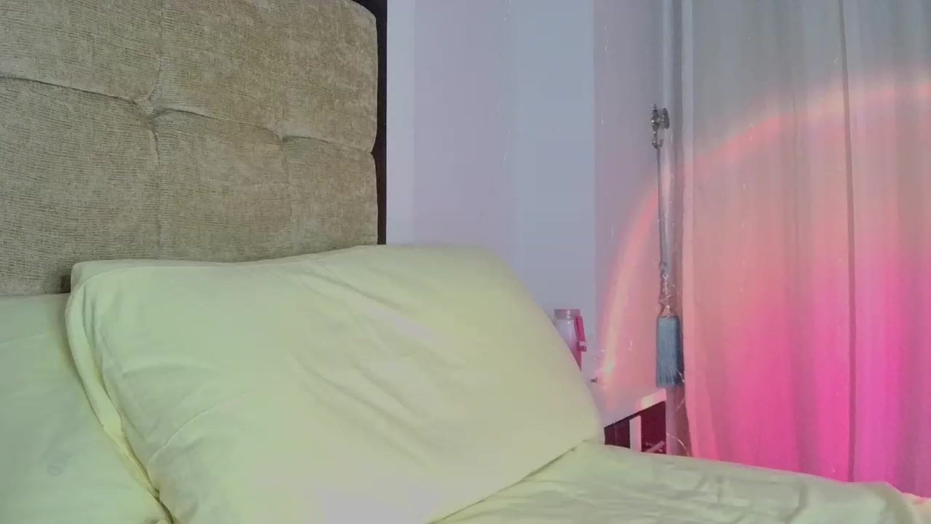 Gallery image thumbnail from Ice_Petal's myfreecams stream on, 01/07/2024, 18:21 image 19 of 20
