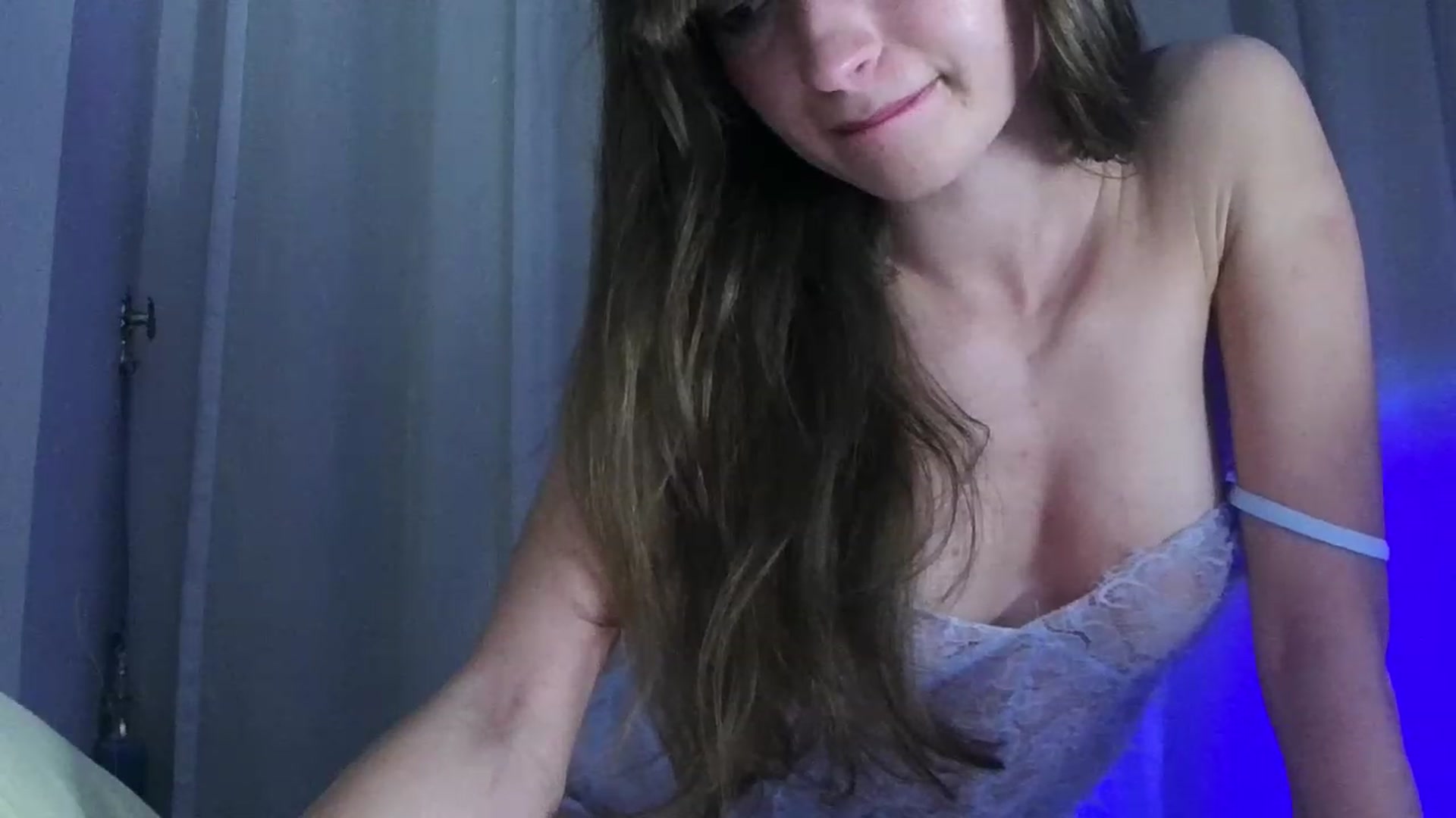 Gallery image thumbnail from Ice_Petal's myfreecams stream on, 02/11/2024, 22:01 image 7 of 20