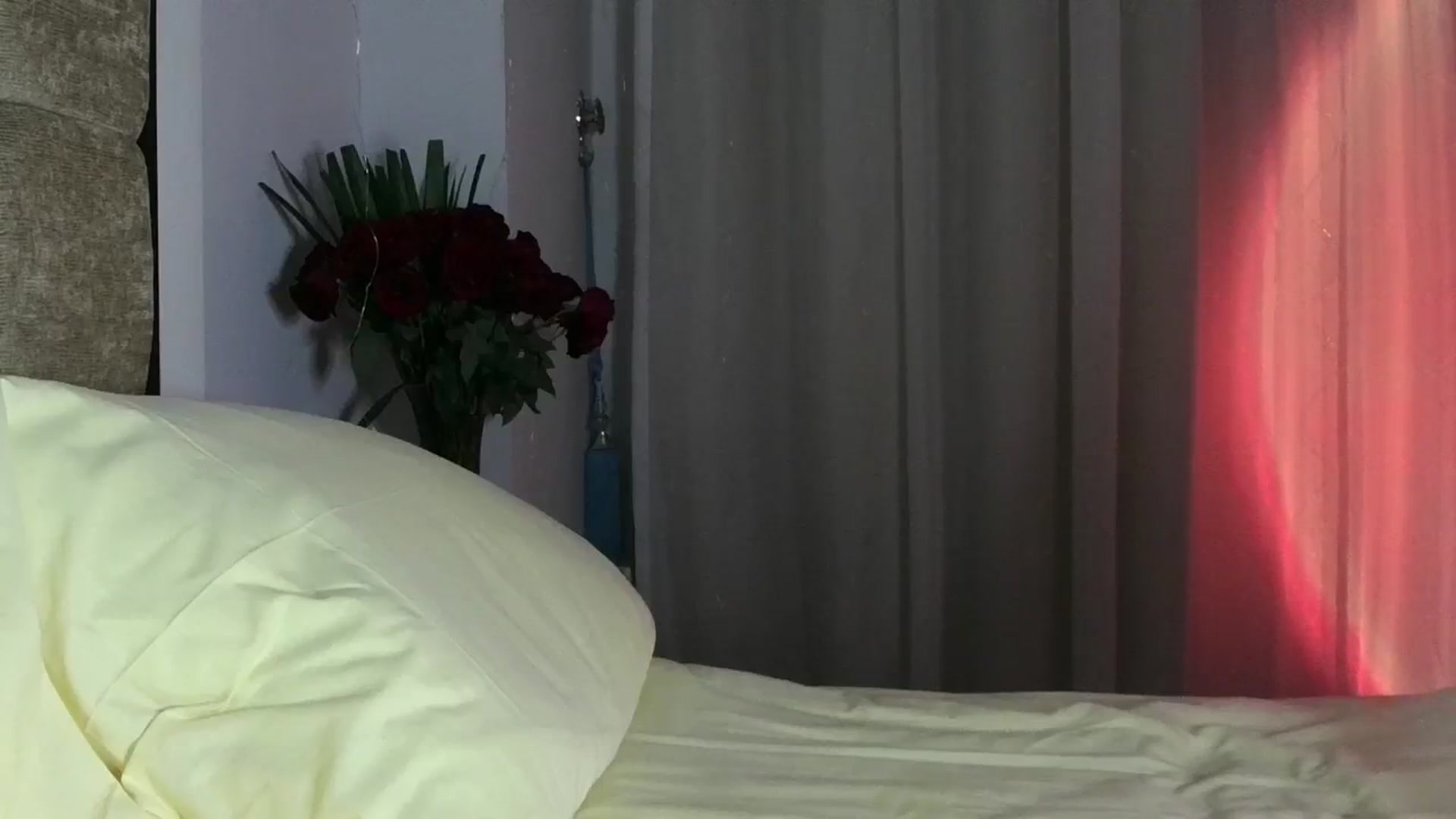Gallery image thumbnail from Ice_Petal's myfreecams stream on, 02/17/2024, 24:02 image 13 of 20