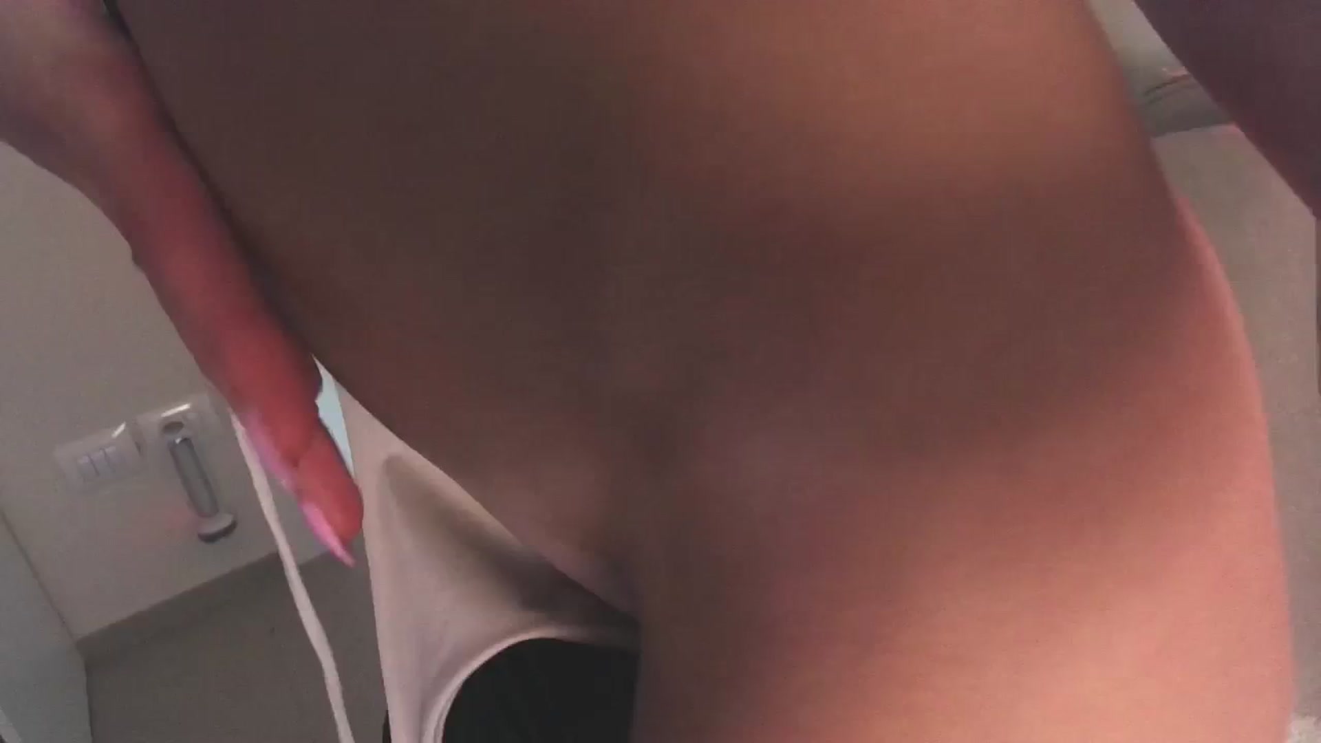 Gallery image thumbnail from Ice_Petal's myfreecams stream on, 04/20/2024, 16:32 image 3 of 20