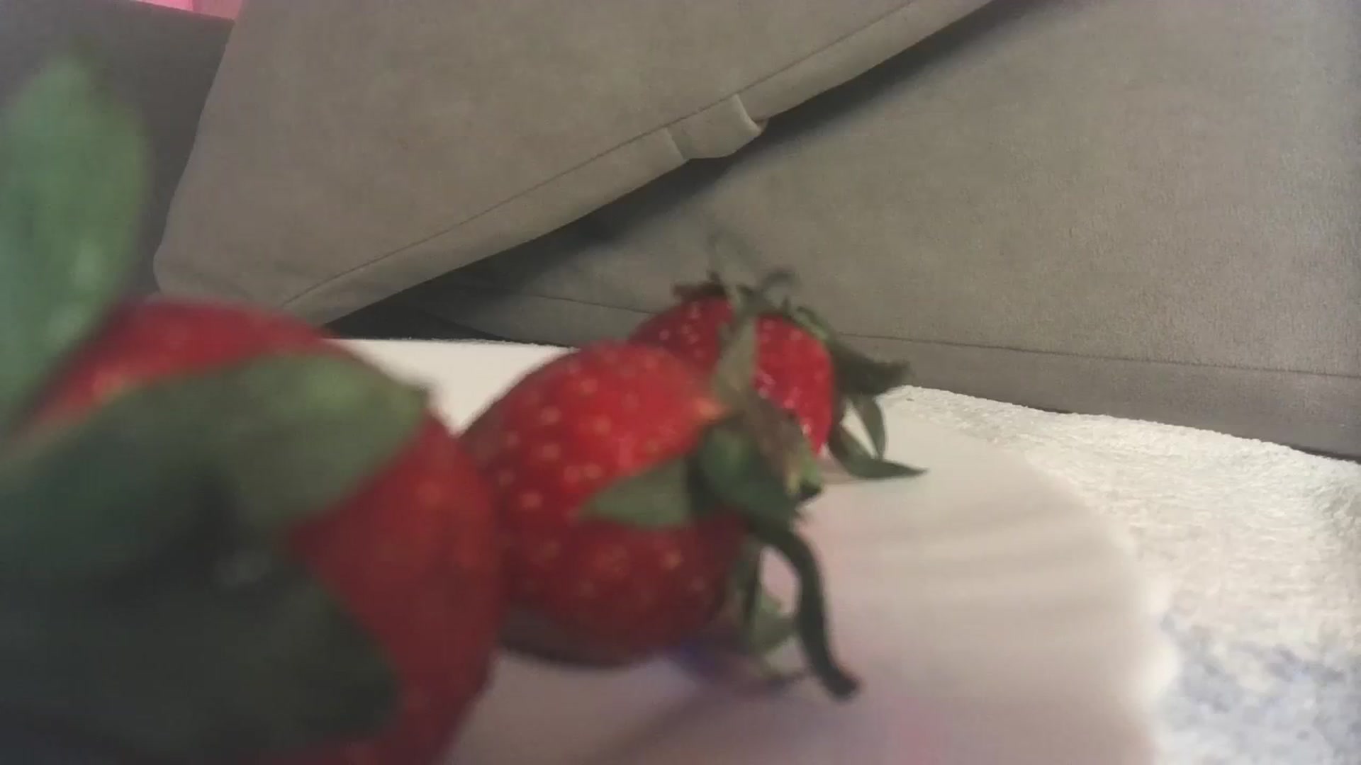 Gallery image thumbnail from Ice_Petal's myfreecams stream on, 04/26/2024, 23:31 image 6 of 20