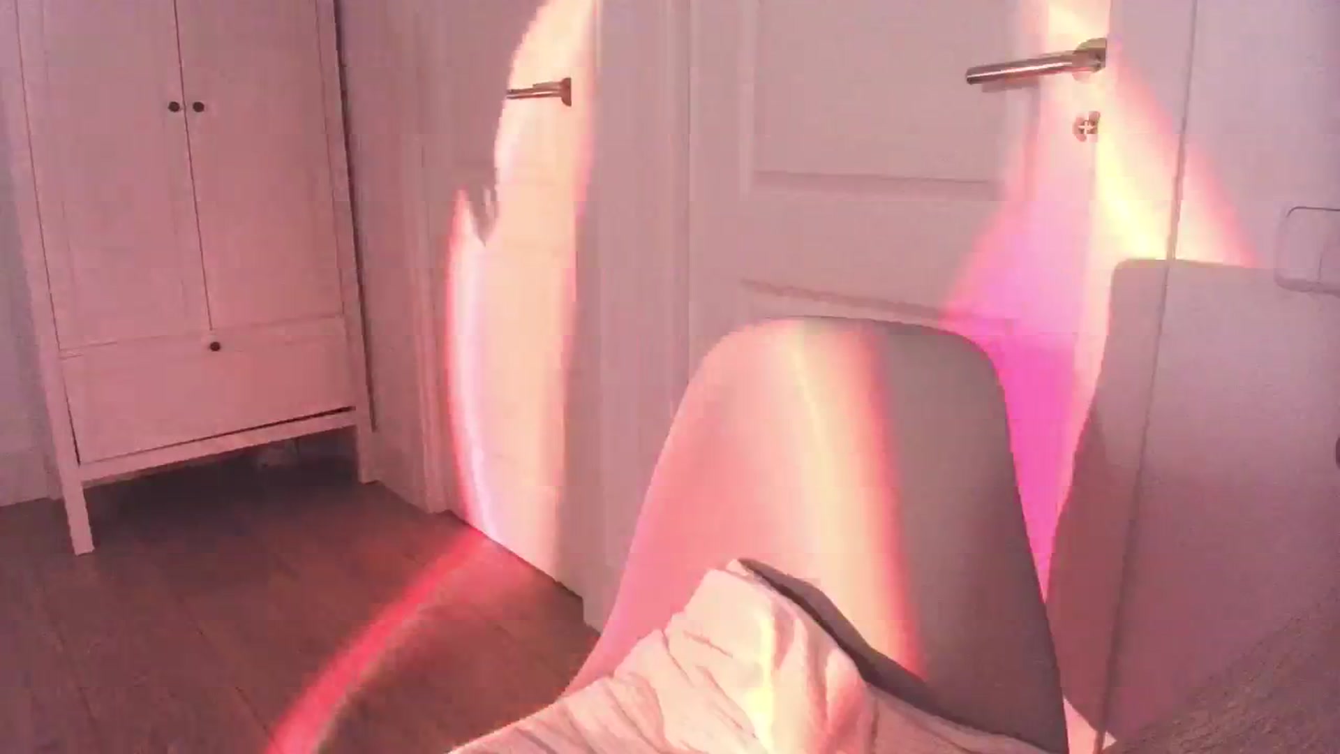 Gallery image thumbnail from Ice_Petal's myfreecams stream on, 05/27/2024, 21:36 image 6 of 20