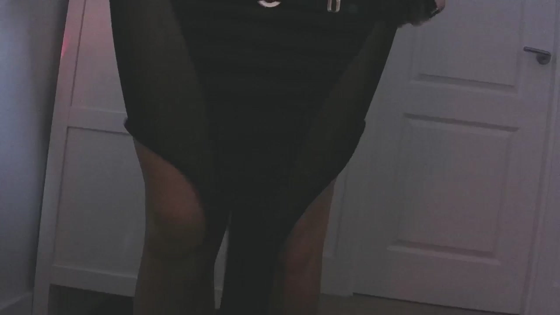Gallery image thumbnail from Ice_Petal's myfreecams stream on, 06/04/2024, 21:50 image 15 of 20
