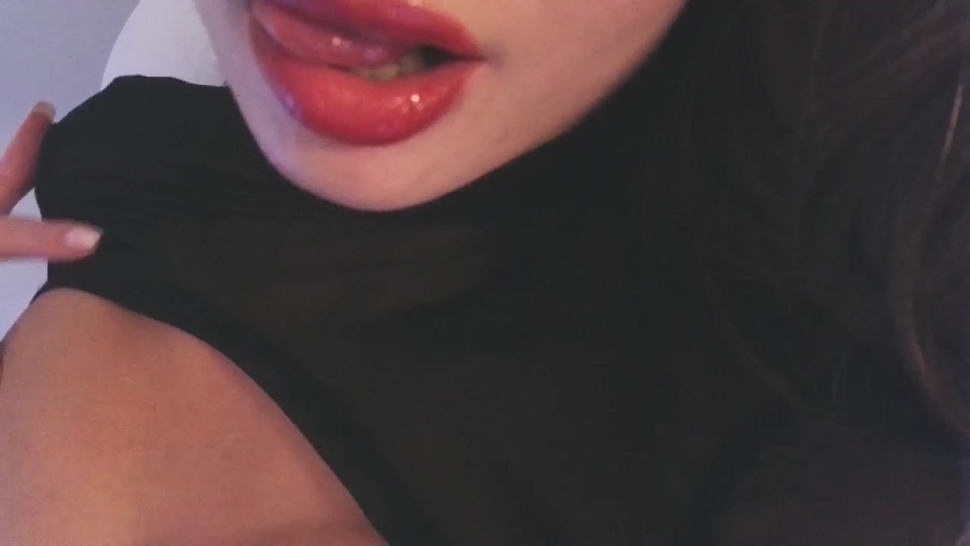 Gallery image thumbnail from Ice_Petal's myfreecams stream on, 07/04/2024, 15:55 image 18 of 20