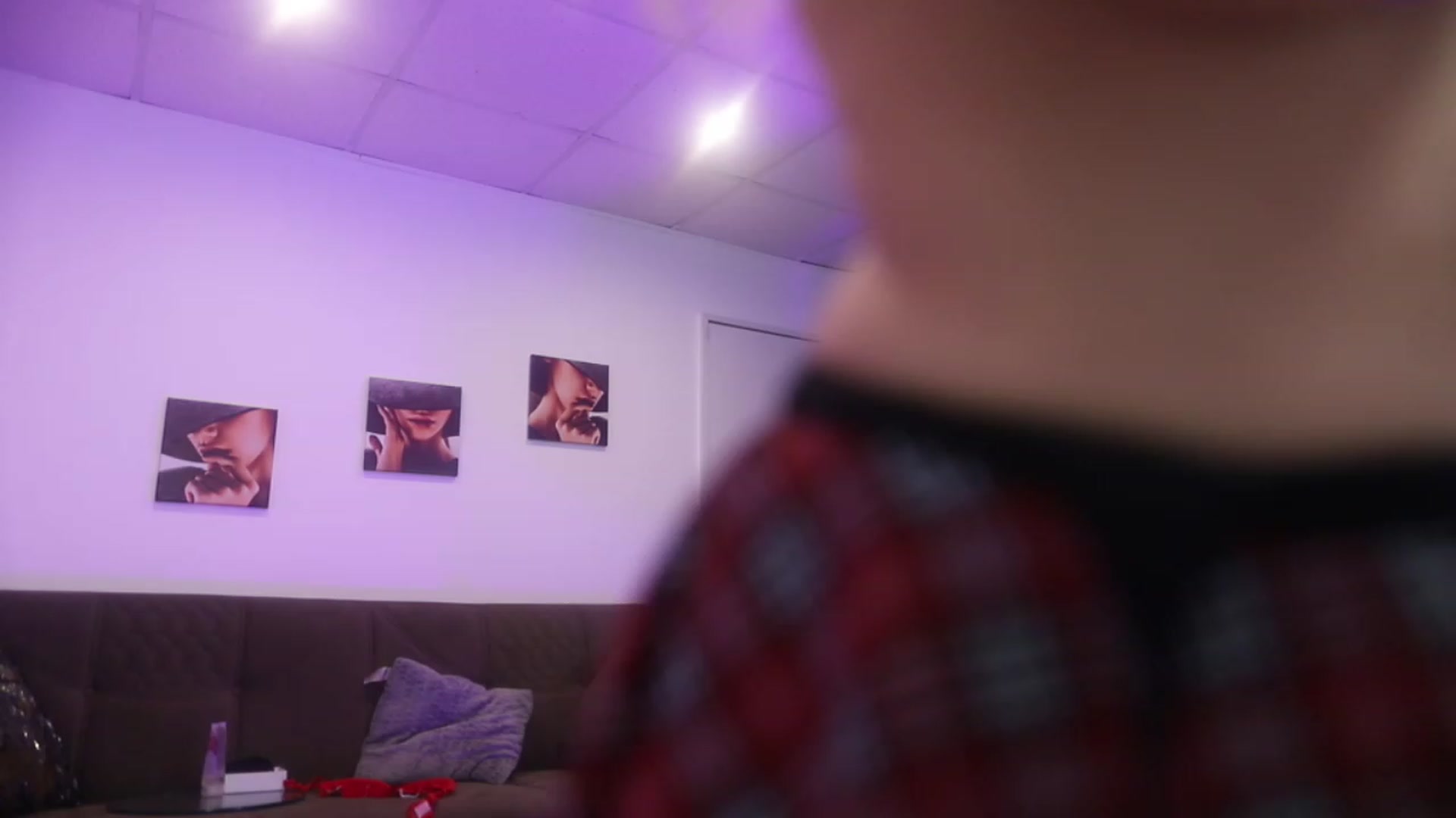 Gallery image thumbnail from Iceeyes1's myfreecams stream on, 01/27/2023, 10:54 image 19 of 20