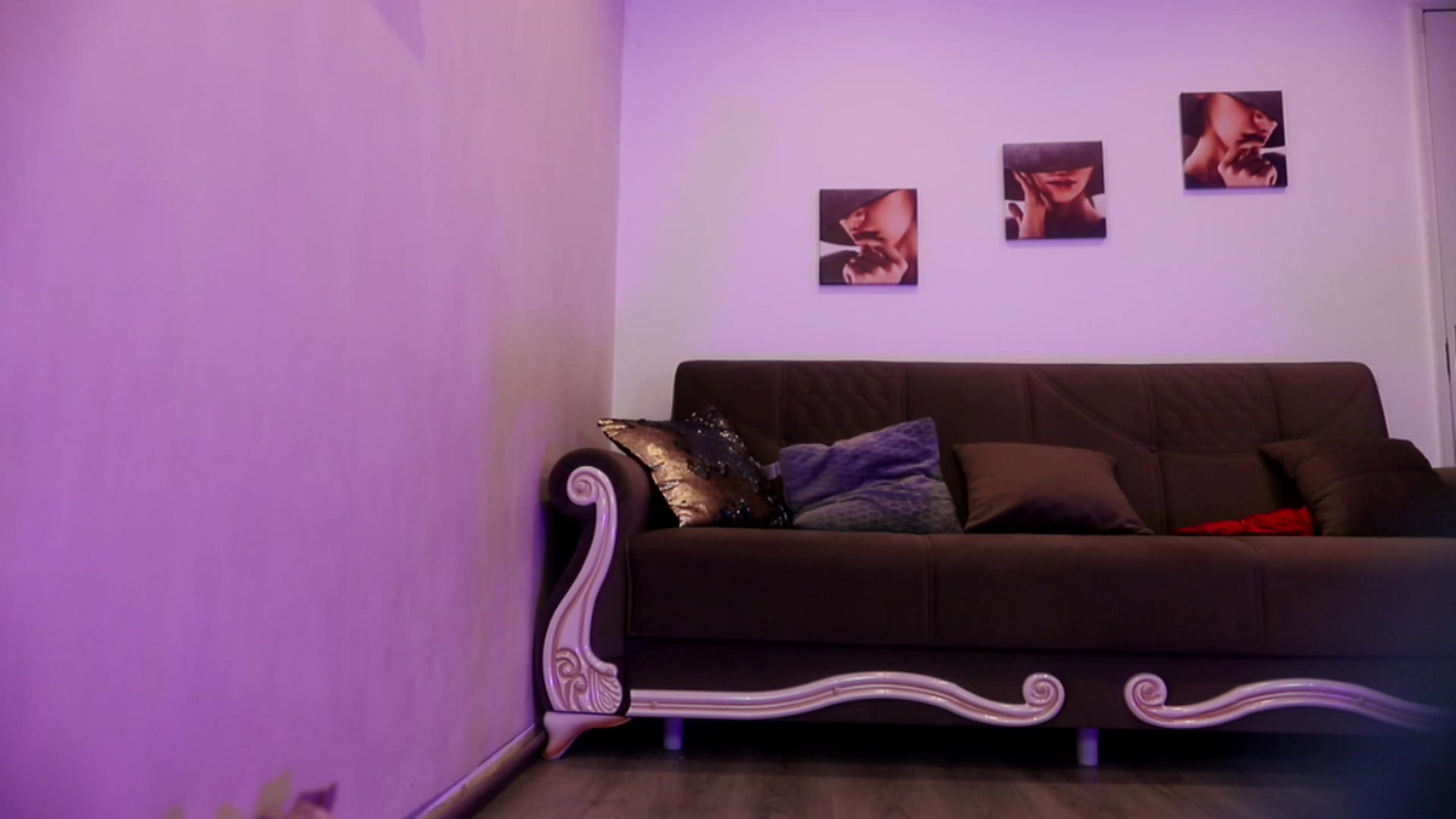 Gallery image thumbnail from Iceeyes1's myfreecams stream on, 02/24/2023, 11:44 image 5 of 20