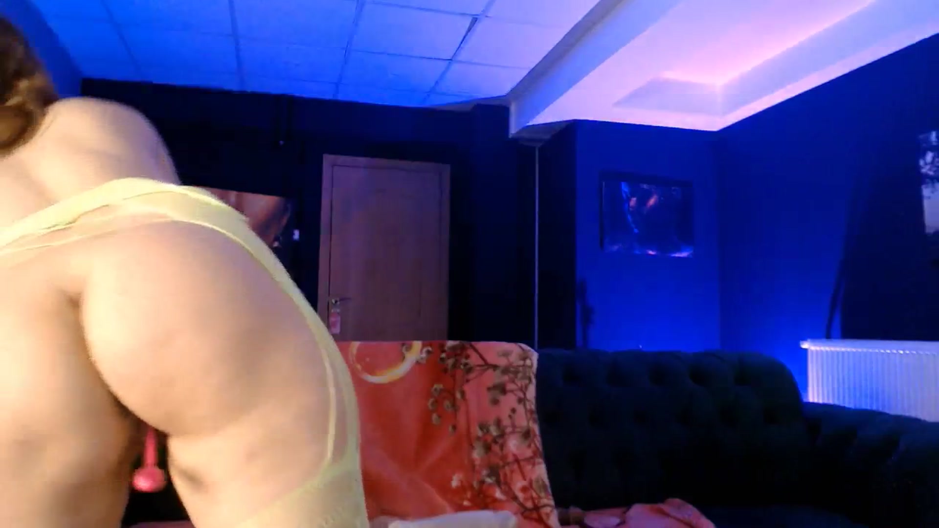 Gallery image thumbnail from Iceeyes1's myfreecams stream on, 02/07/2025, 09:41 image 2 of 20