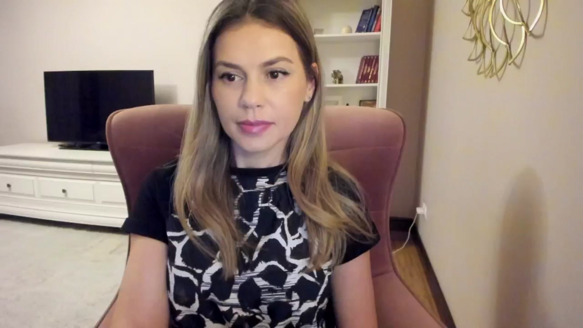 Gallery image thumbnail from IceyGirl's myfreecams stream on, 09/10/2024, 01:58 image 3 of 20